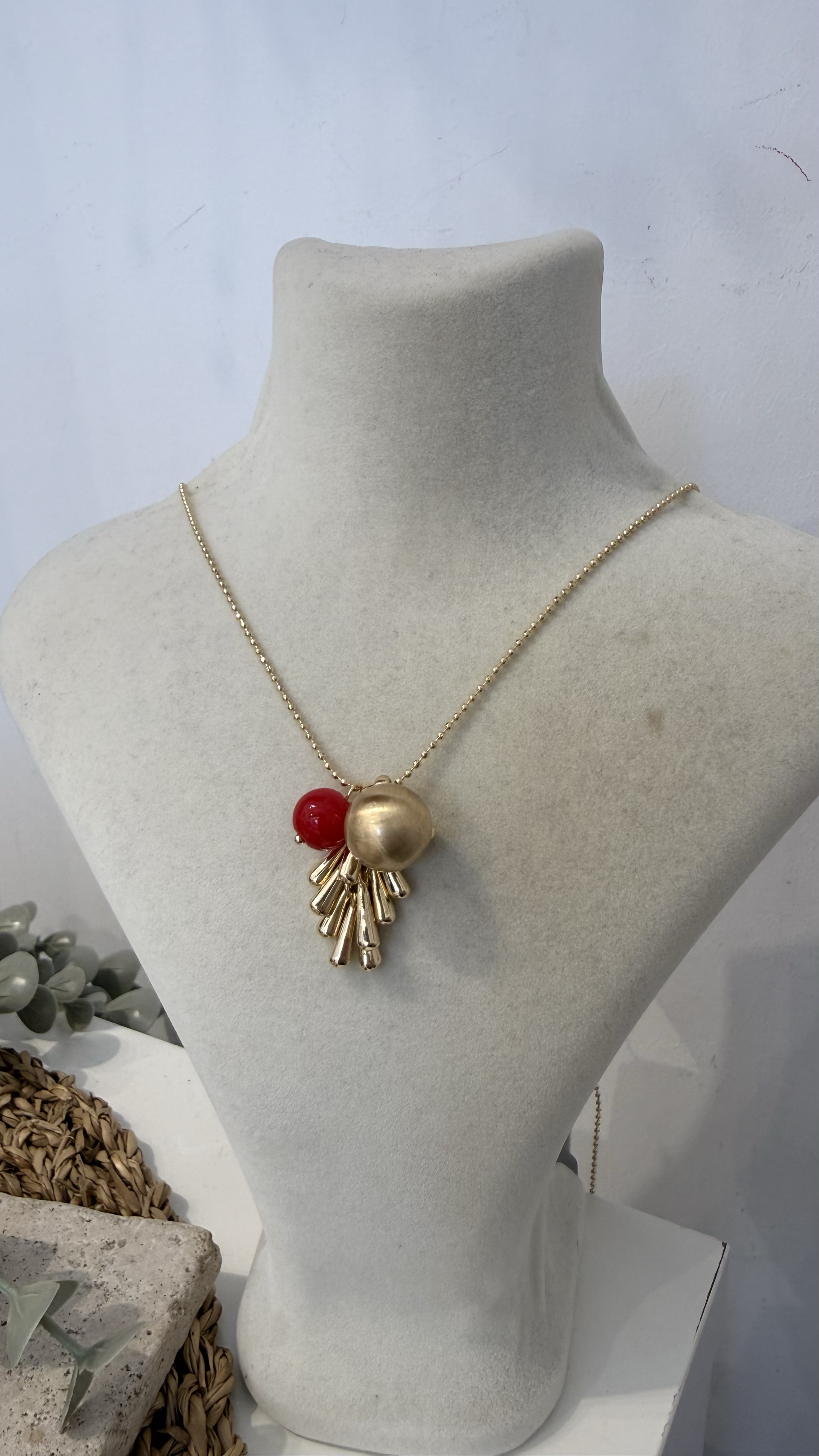 İthal Gold Renk Taşlı Kolye
