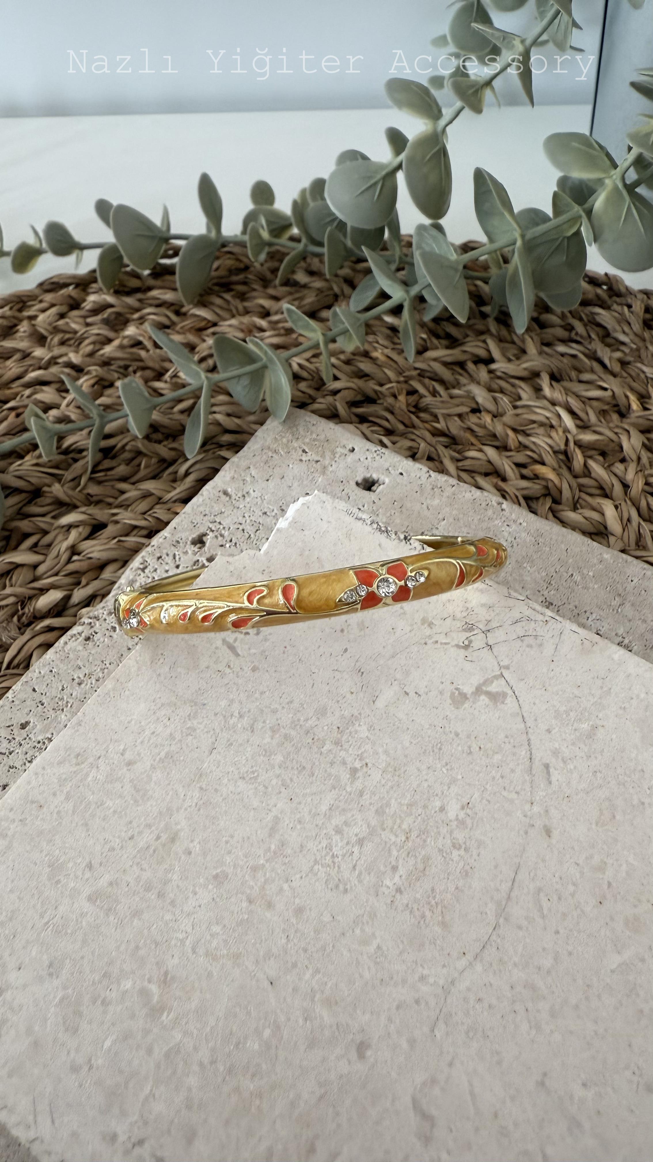 İthal Gold Renkli Mineli Kelepçe