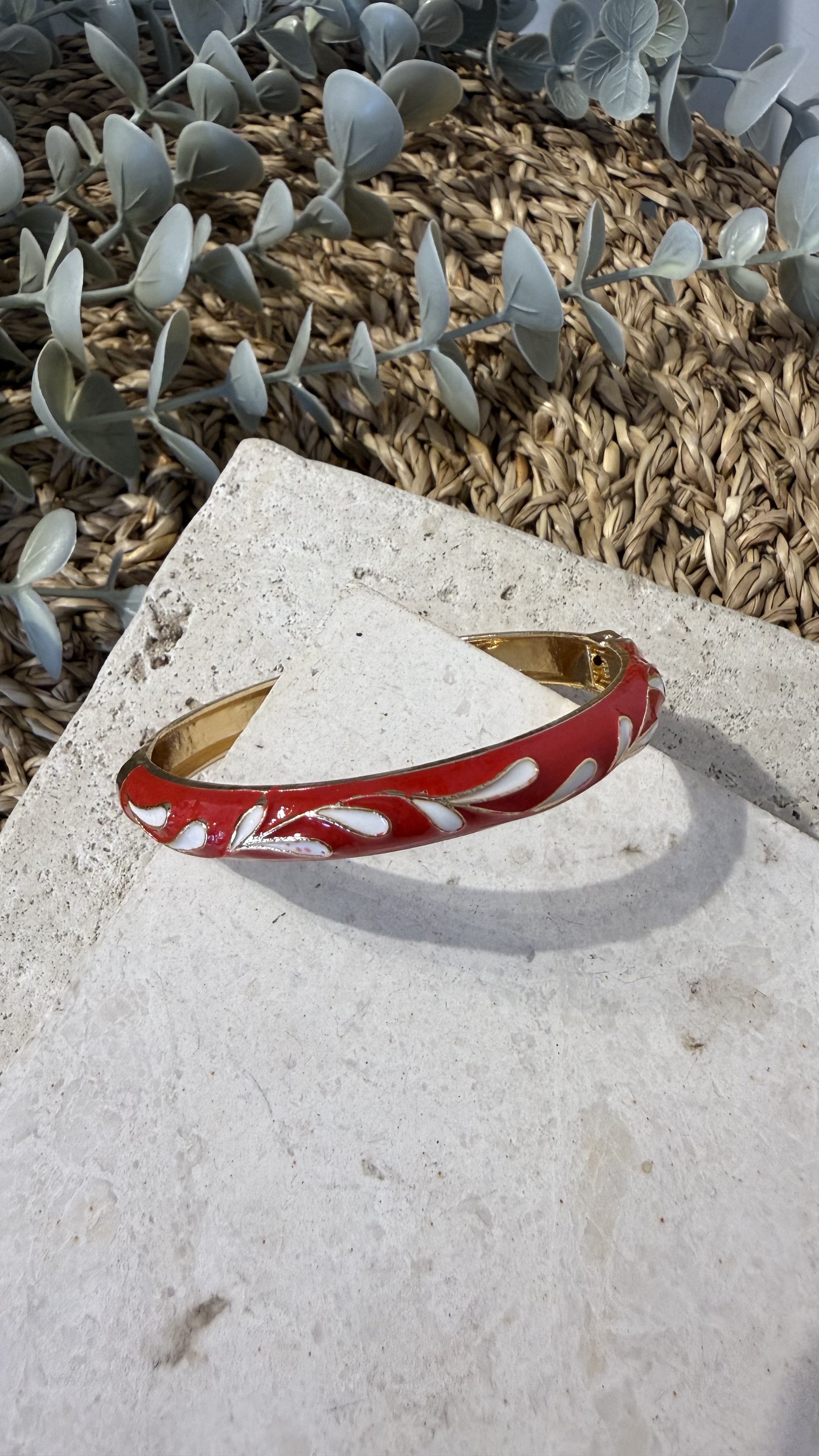 İthal Gold Renkli Mineli Kelepçe