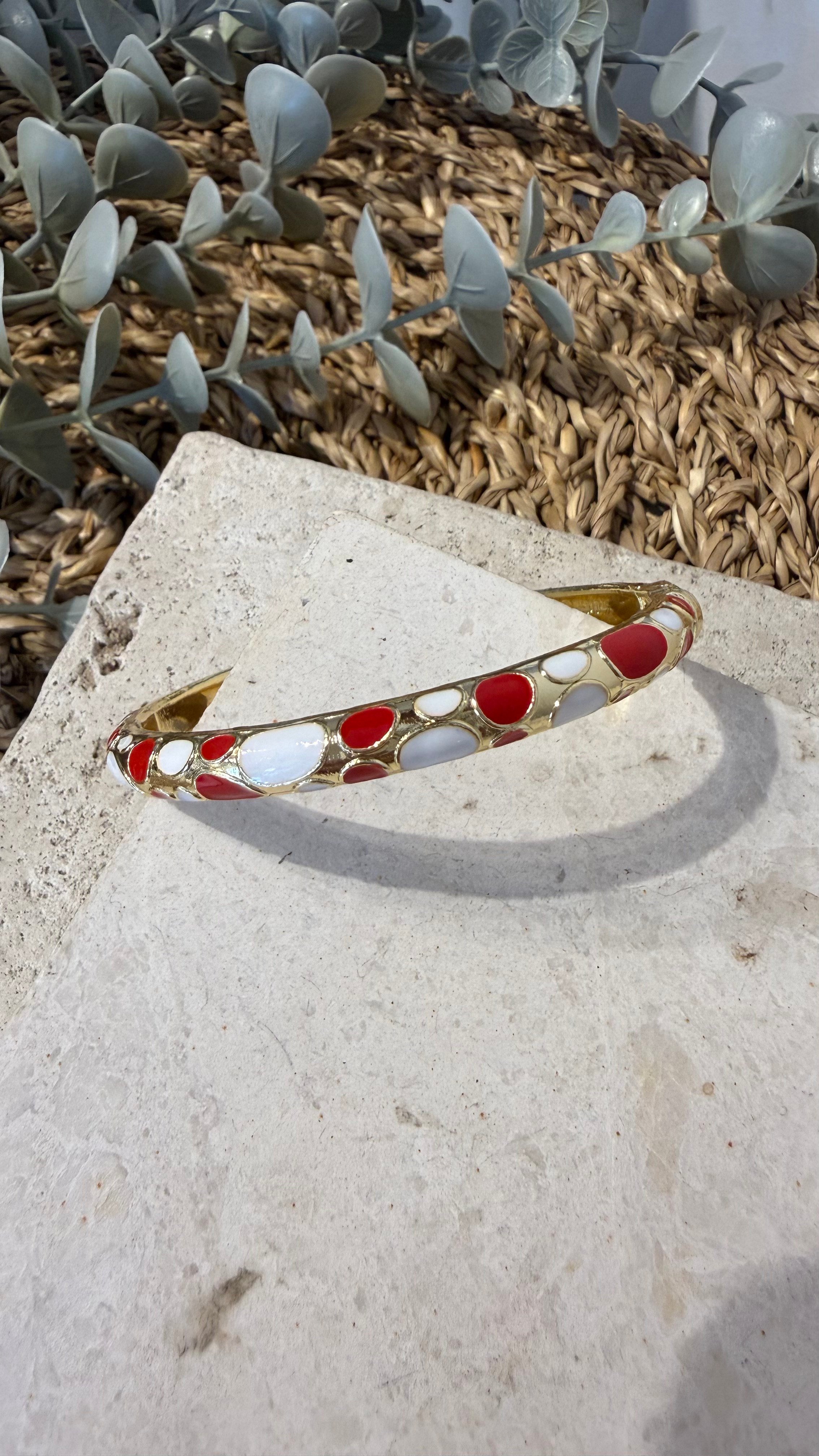 İthal Gold Renkli Mineli Kelepçe