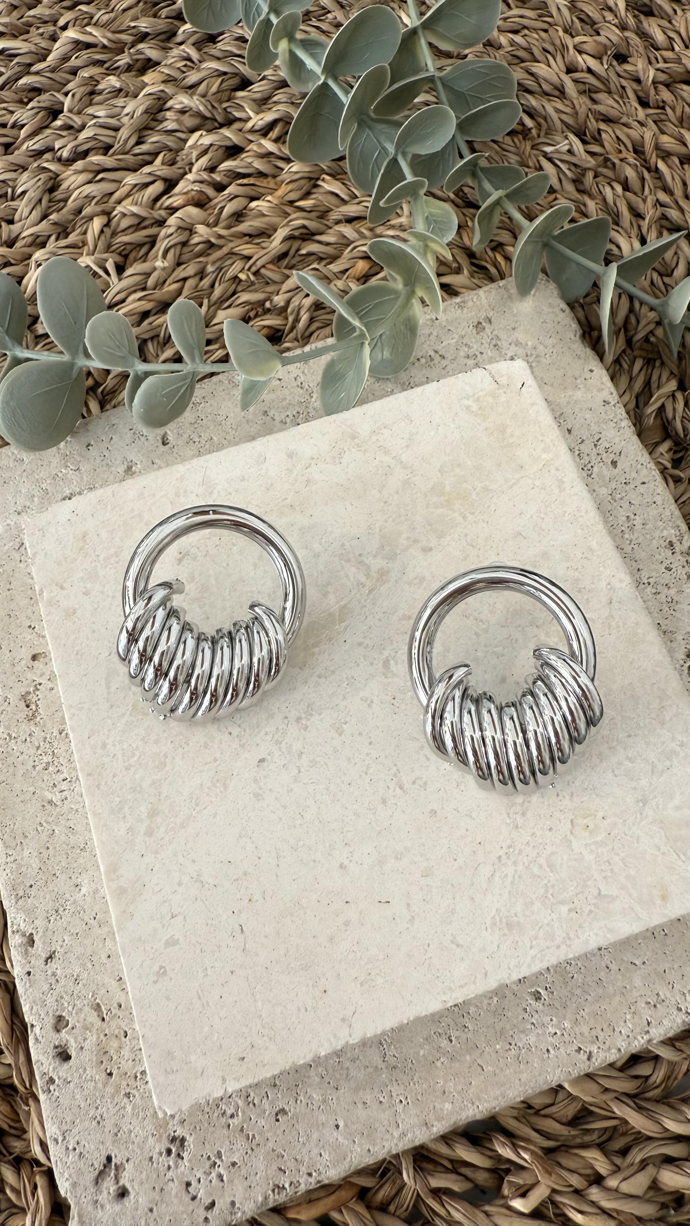 İthal Gümüş Renk Küpe