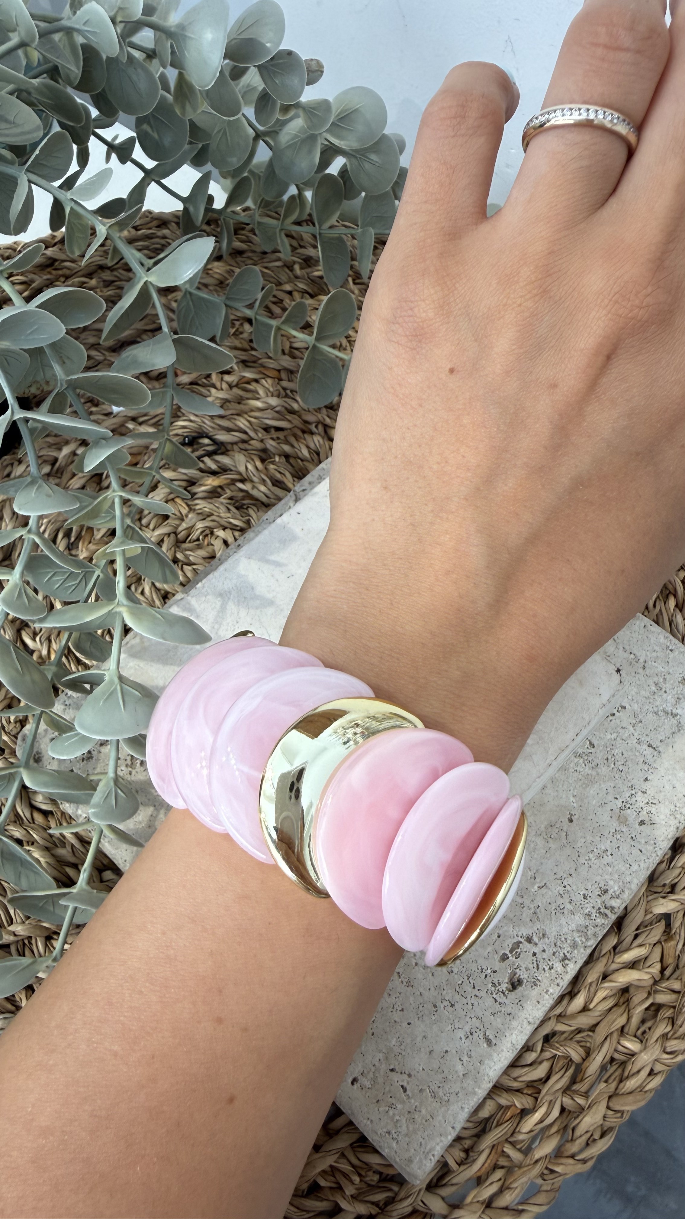 İthal Pembe Kemik Lastikli Bileklik