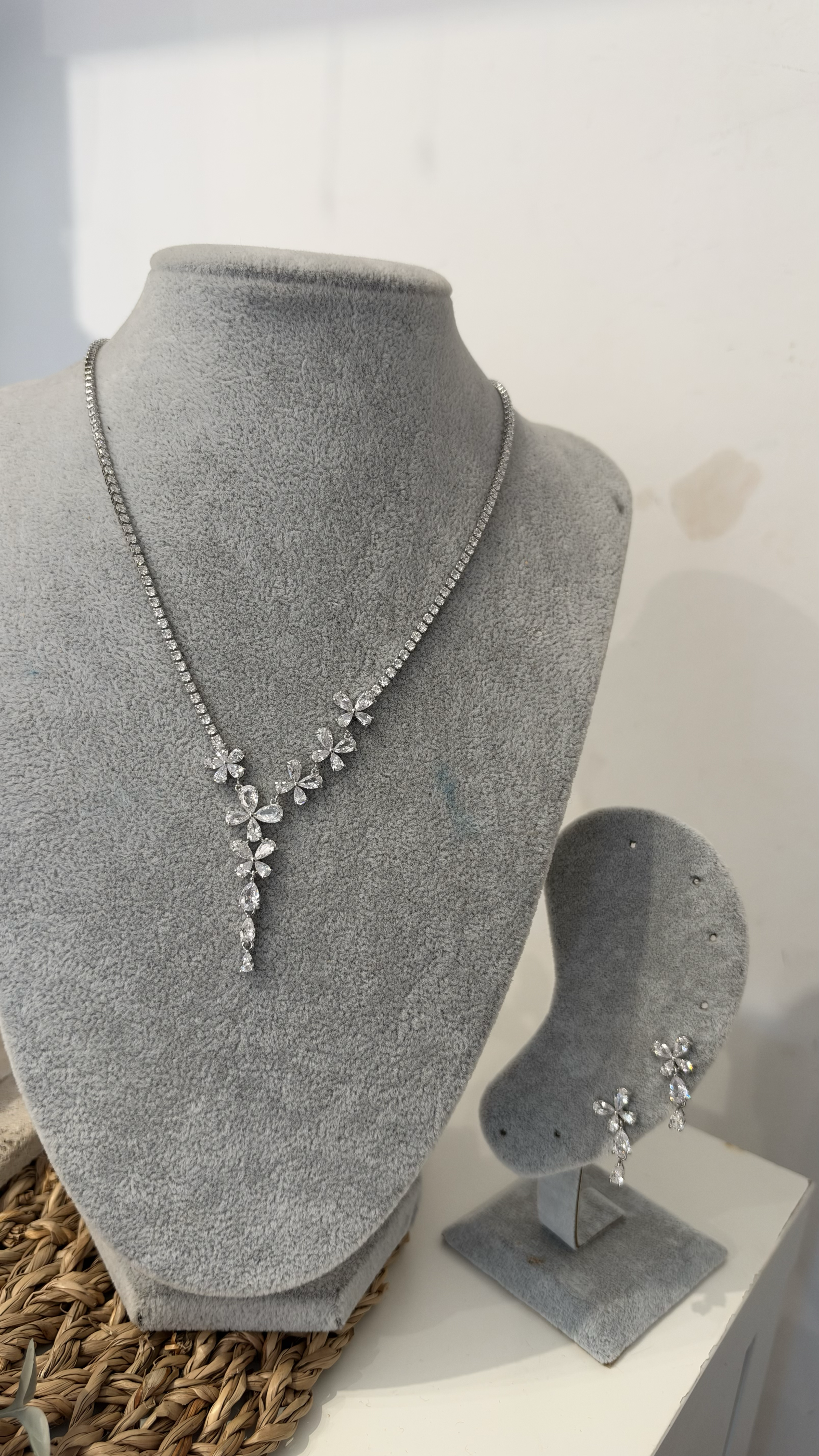 İthal Zirkon Taşlı Kolye Küpe Set