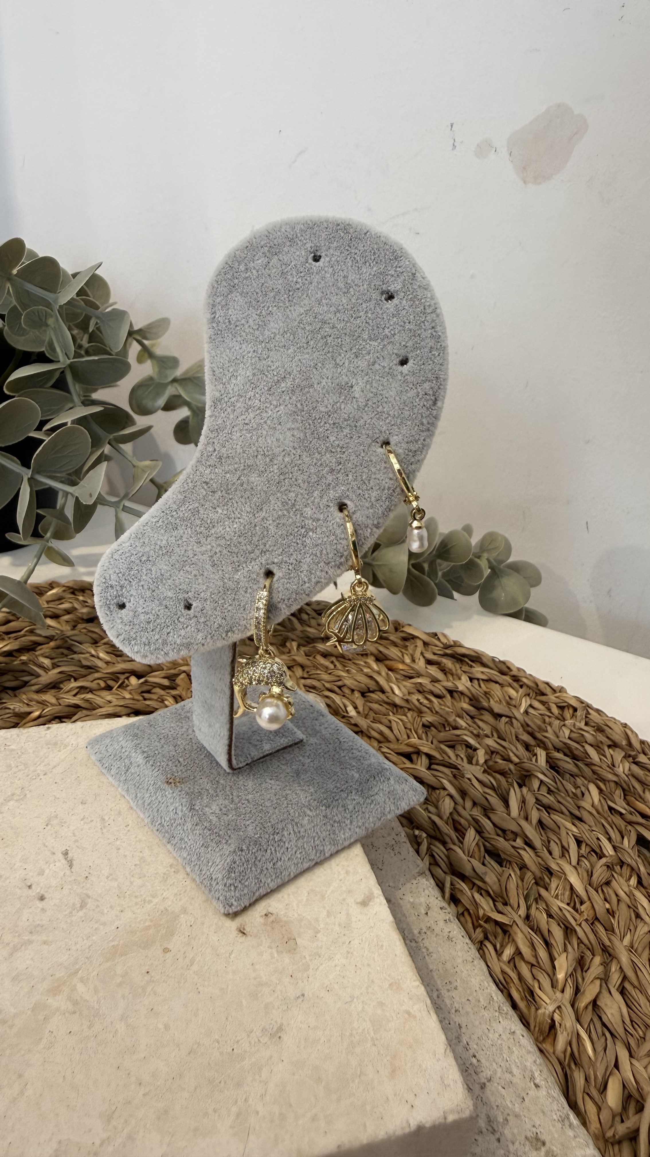 Zirkon Üçlü Gold Renk Küpe