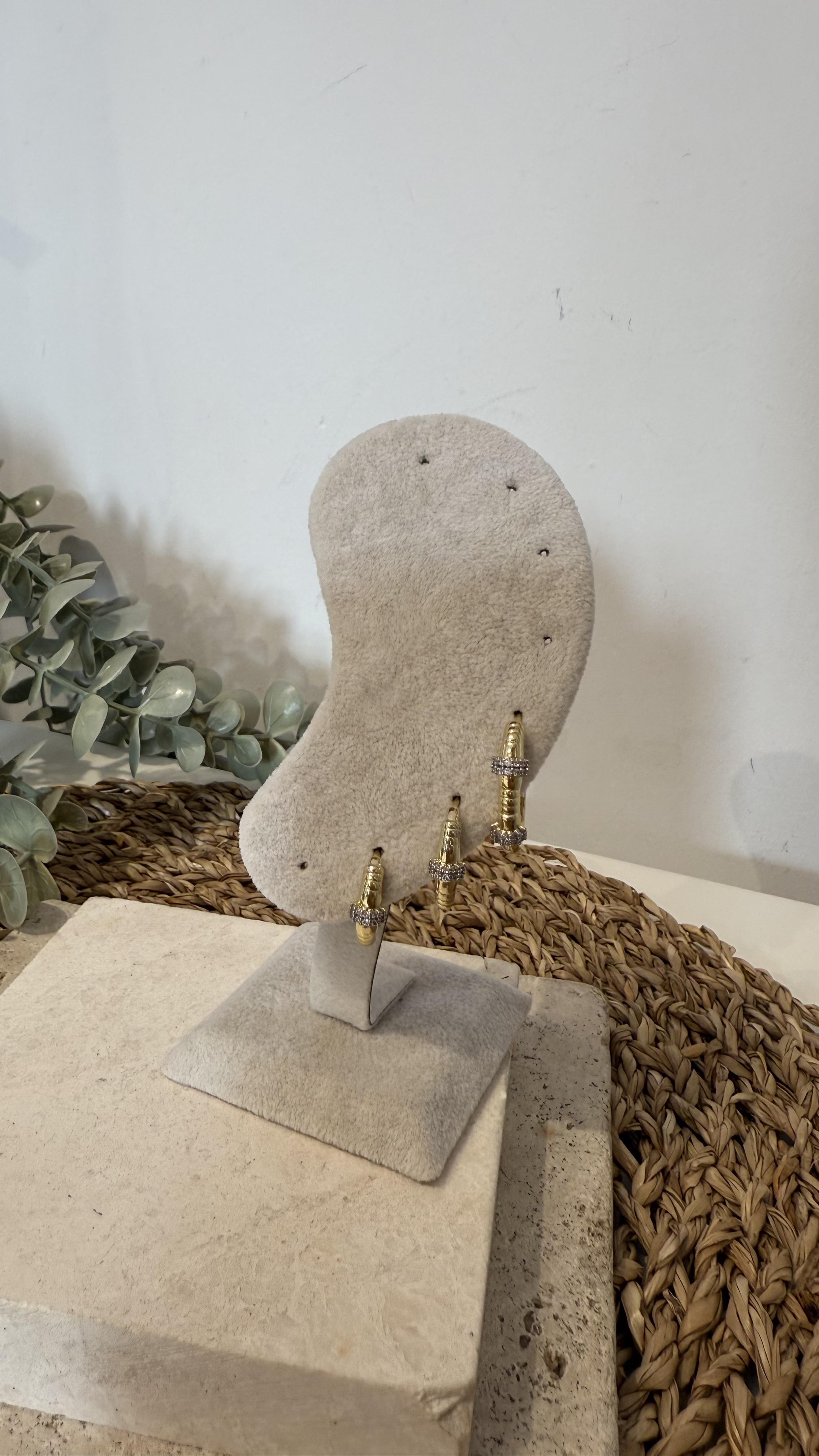 Zirkon Üçlü Gold Renk Küpe