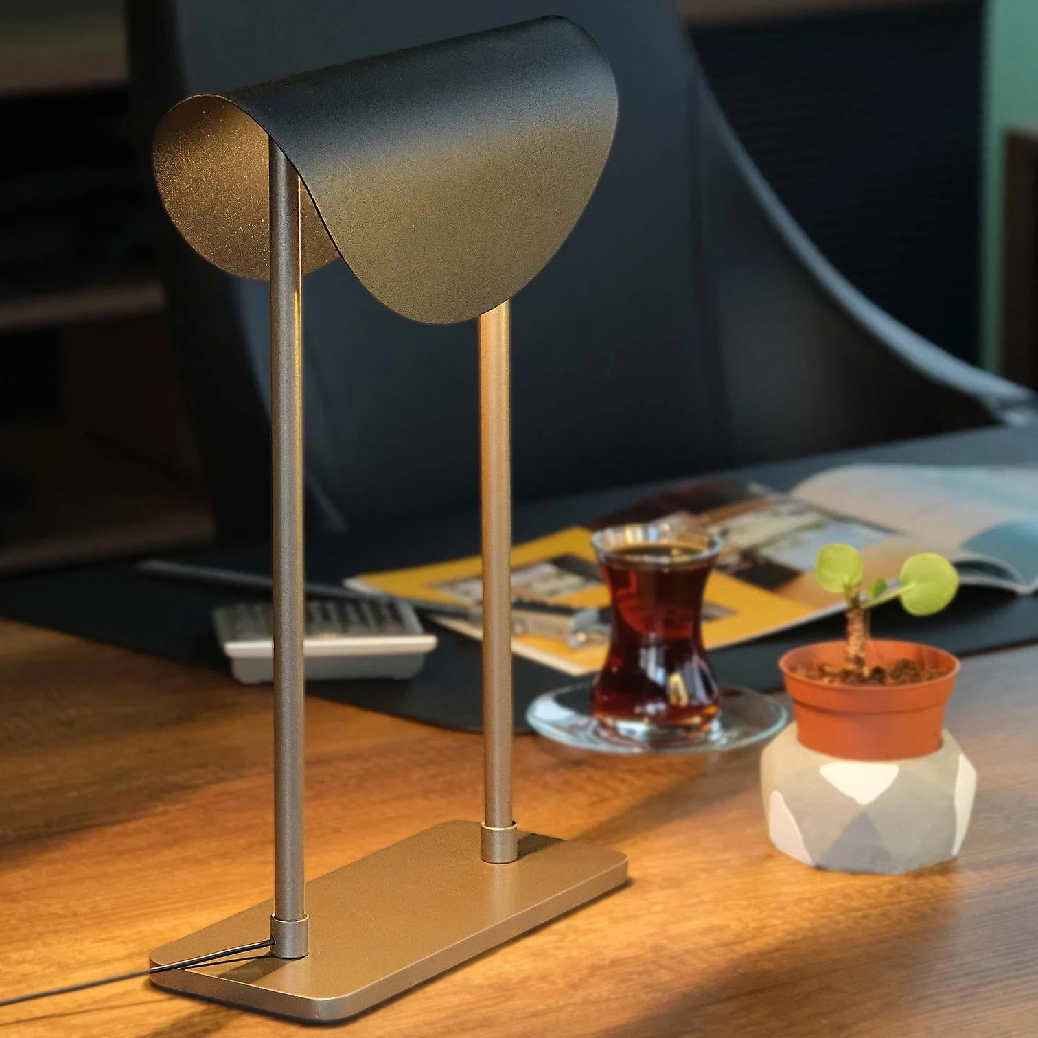 Buğlem Masa Lambası