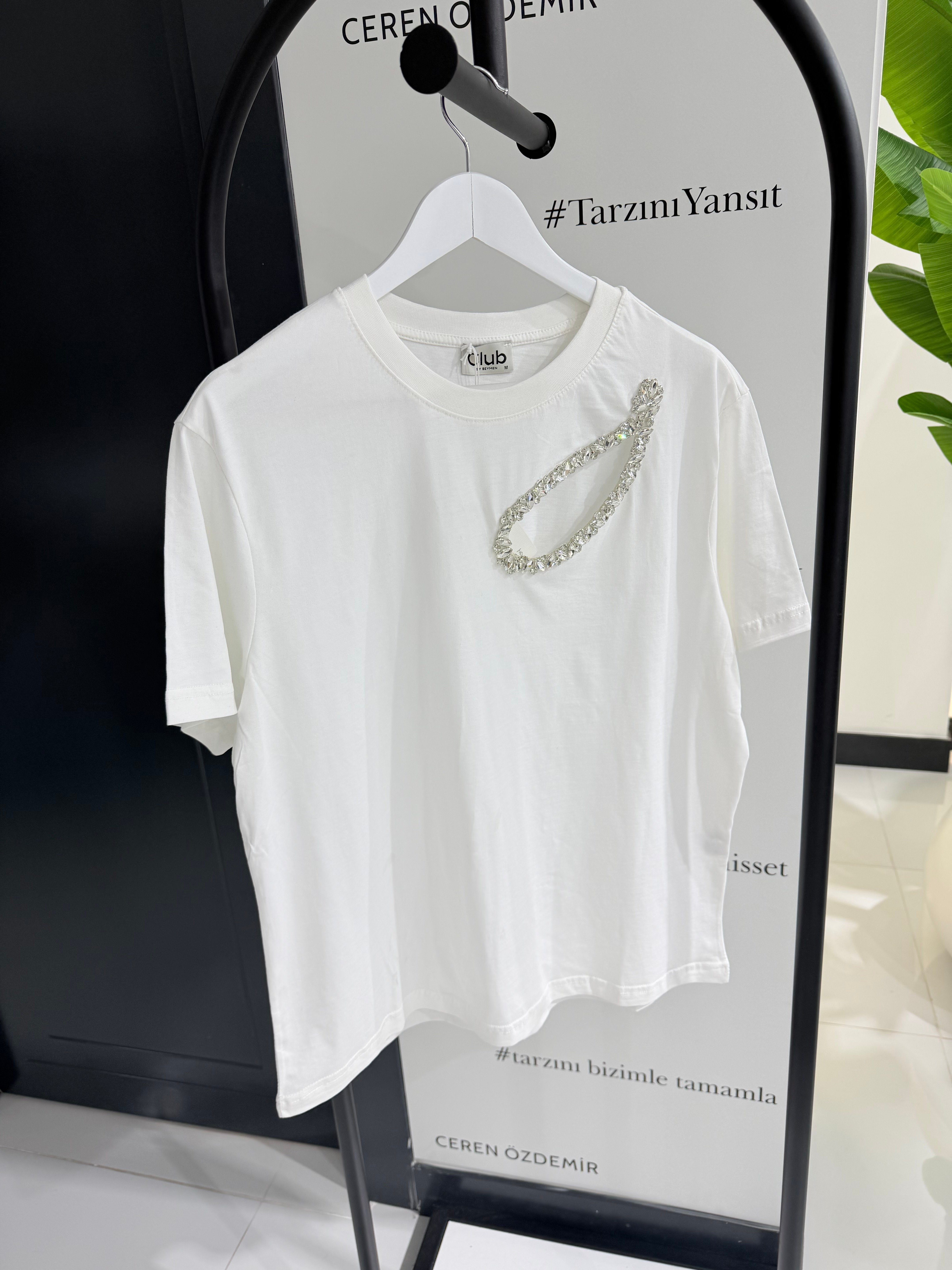 BClub Damla Taşlı Beyaz Tshirt