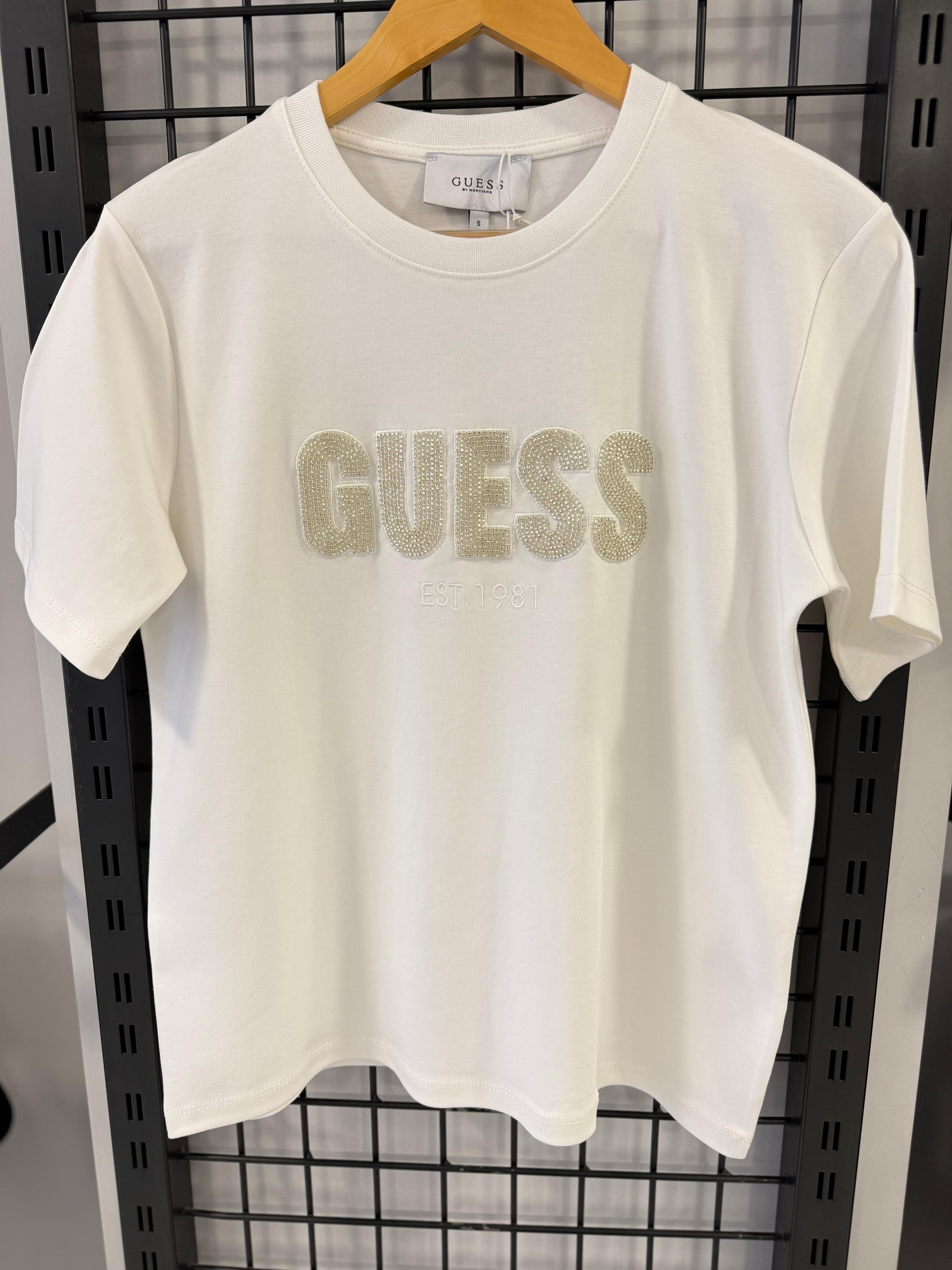Gue İşlemeli Beyaz Tshirt 