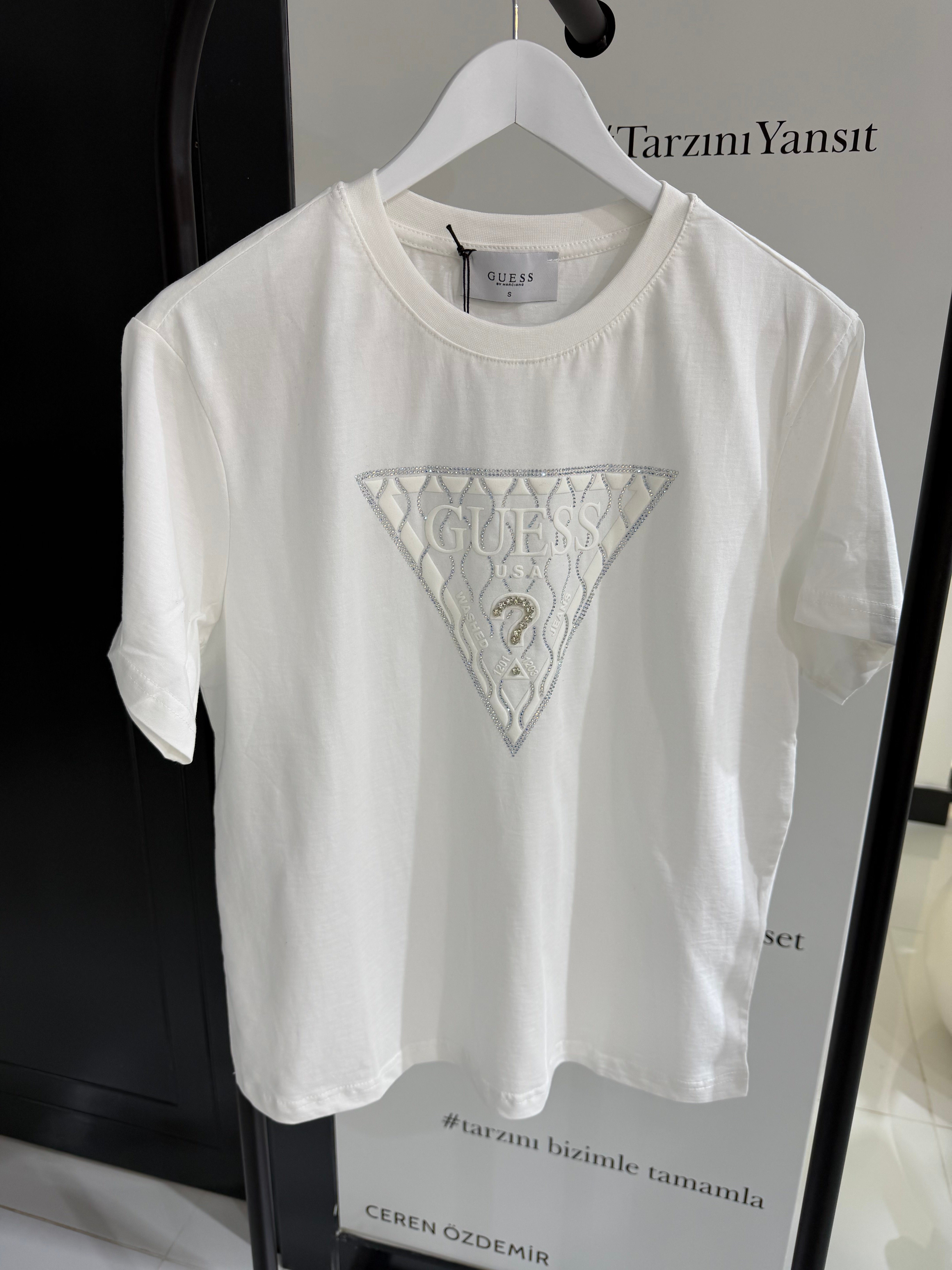 Gue Premium Beyaz Tshirt 
