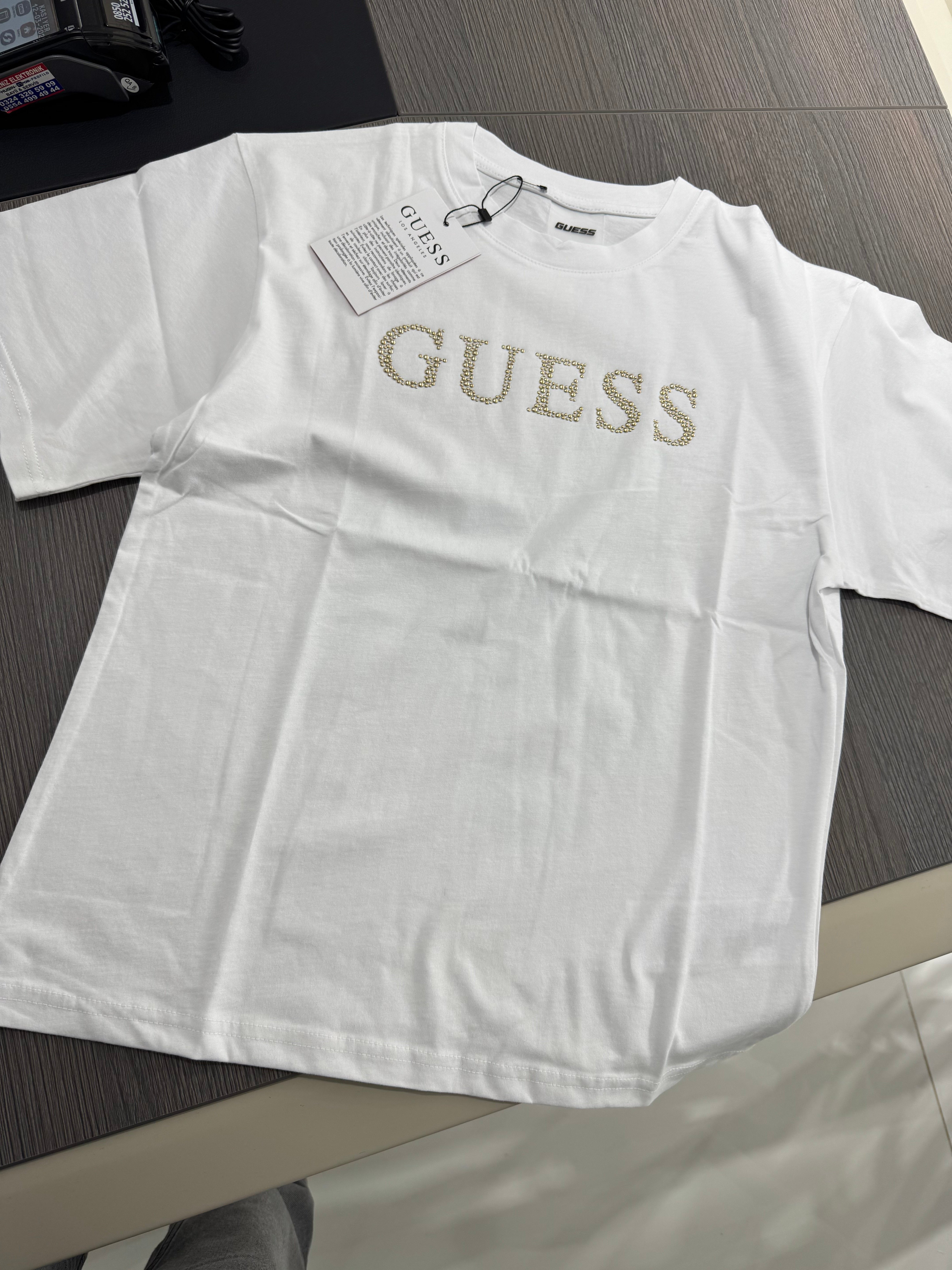 Gue Yazı Detaylı Beyaz Tshirt