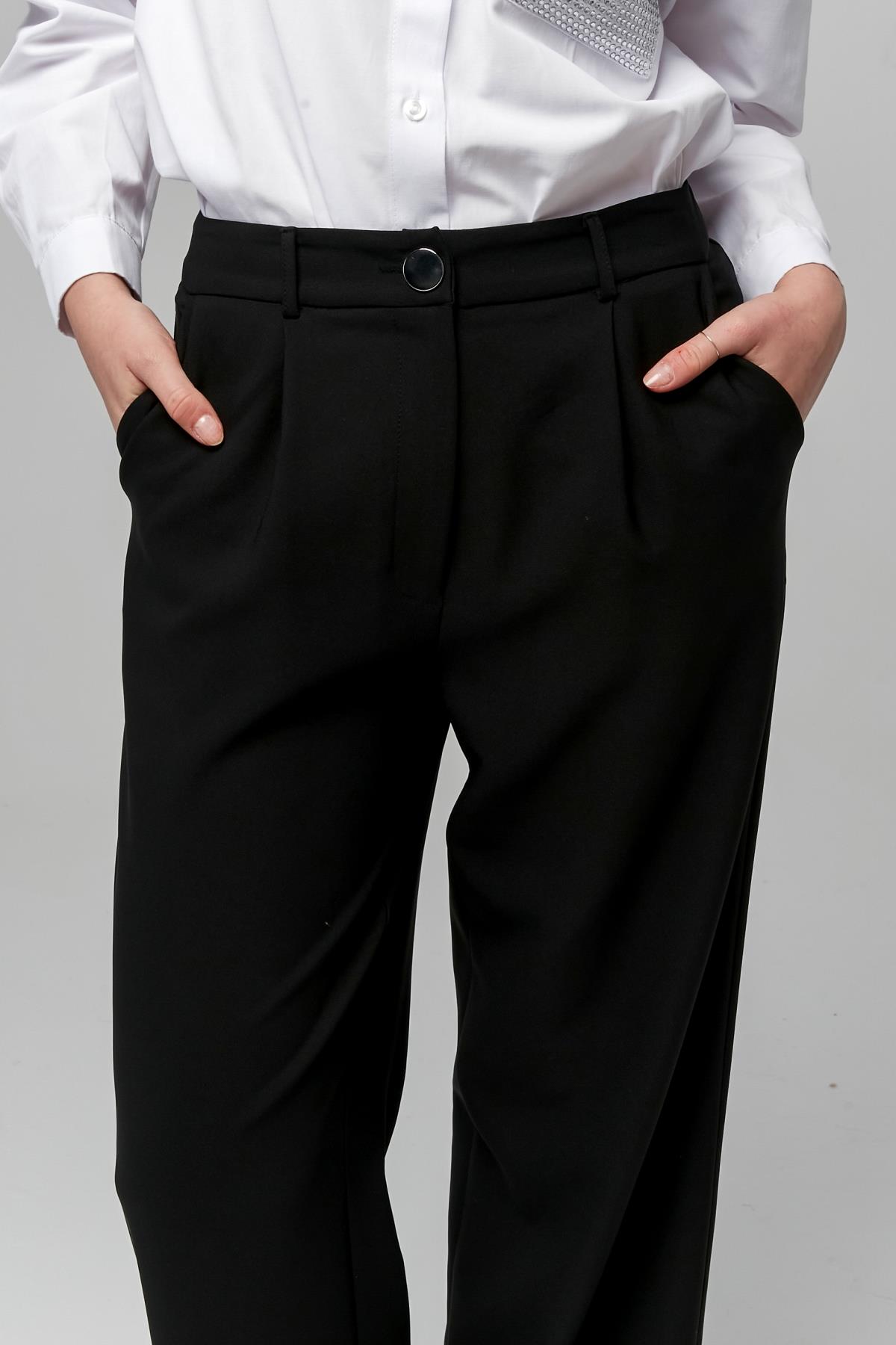 Kadın Geniş Paça Cepli Klasik Kumaş Pantolon SİYAH Kadın Geniş Paça Cepli Klasik Kumaş Pantolon SİYAH