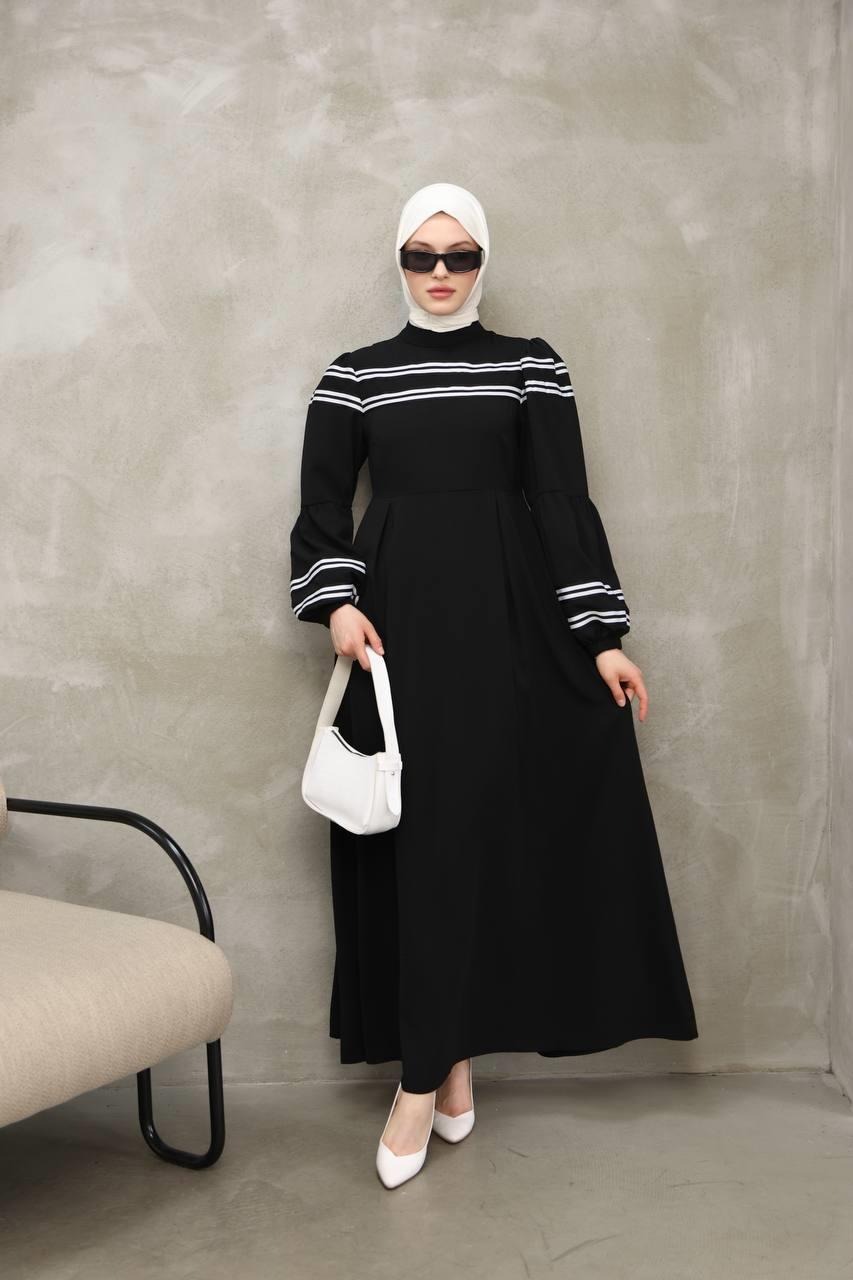 7033 Çizgi Detaylı Elbise - Siyah