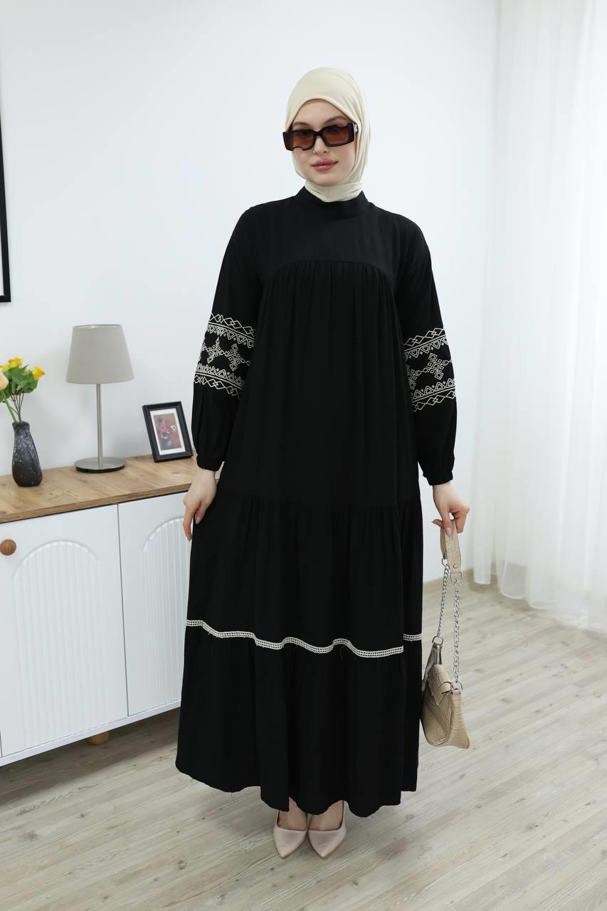 7021 İşleme Detaylı Elbise - Siyah