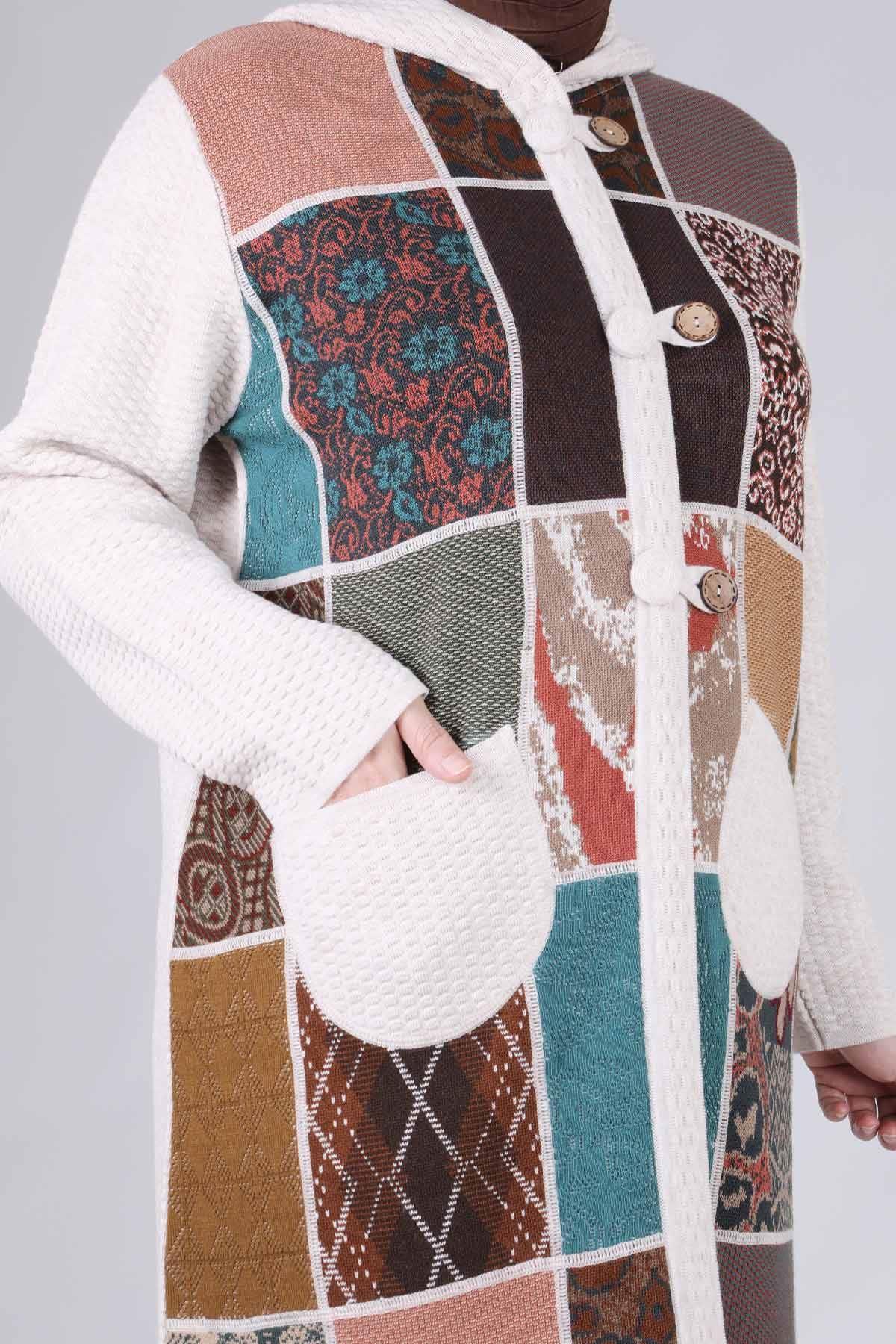 Behrem Büyük Beden Patchwork Triko Kap Krem OTW9314
