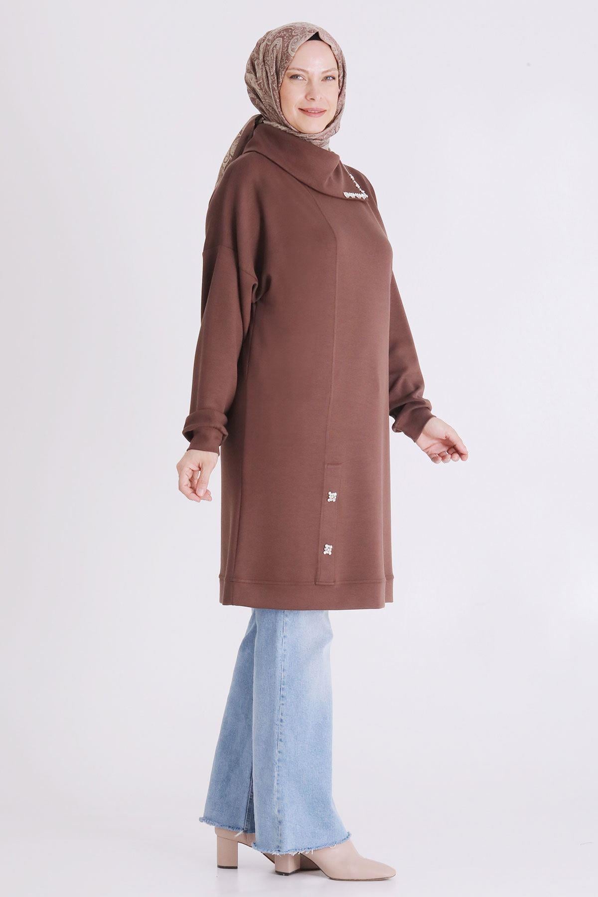 Behrem Fermuar ve Taş Detaylı Dik Yaka Tesettür Tunik Kakao OTW2065
