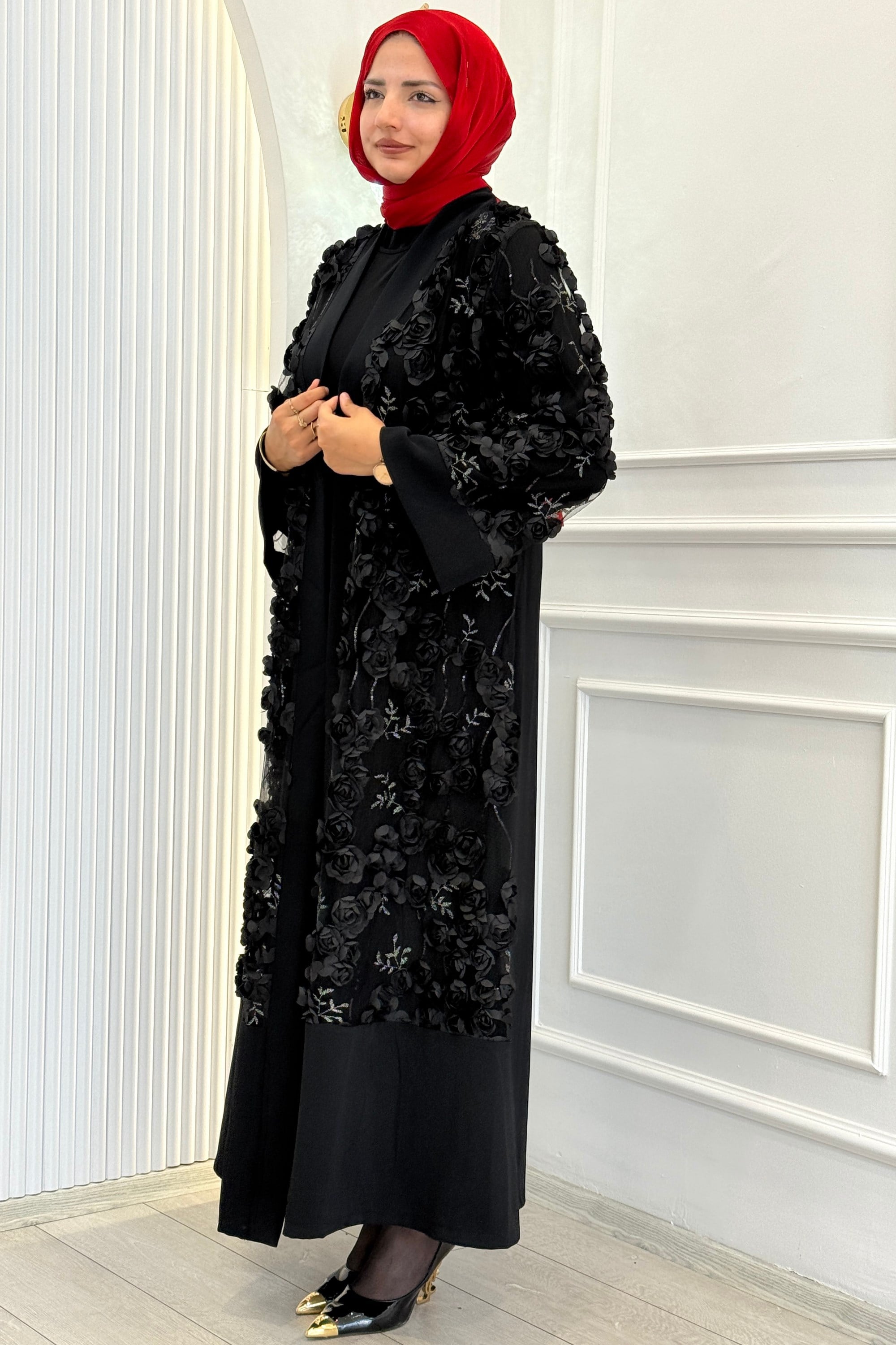 Büyük Beden Çiçek Detaylı Abaya Takım Siyah OTW3094