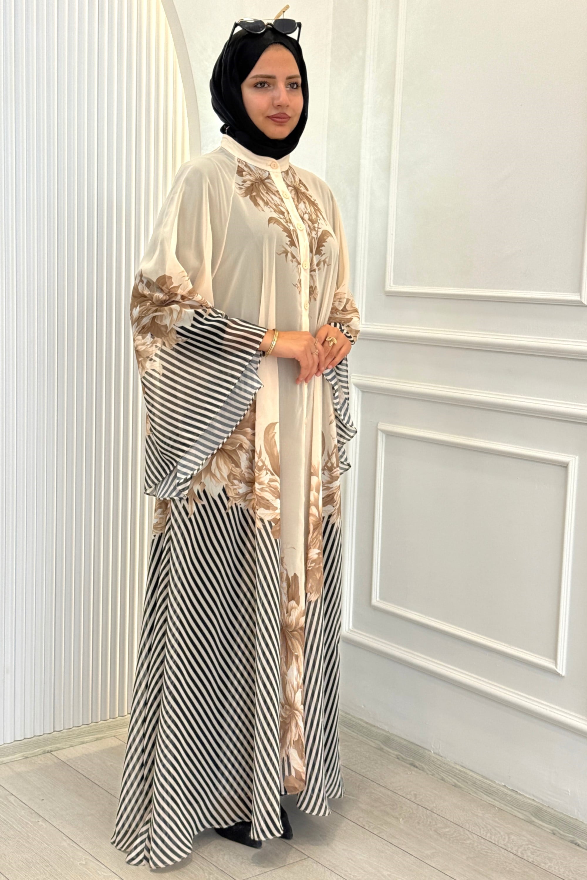 Büyük Beden Çiçek ve Çizgi Desenli Düğmeli Elbise Kahve OTW2679