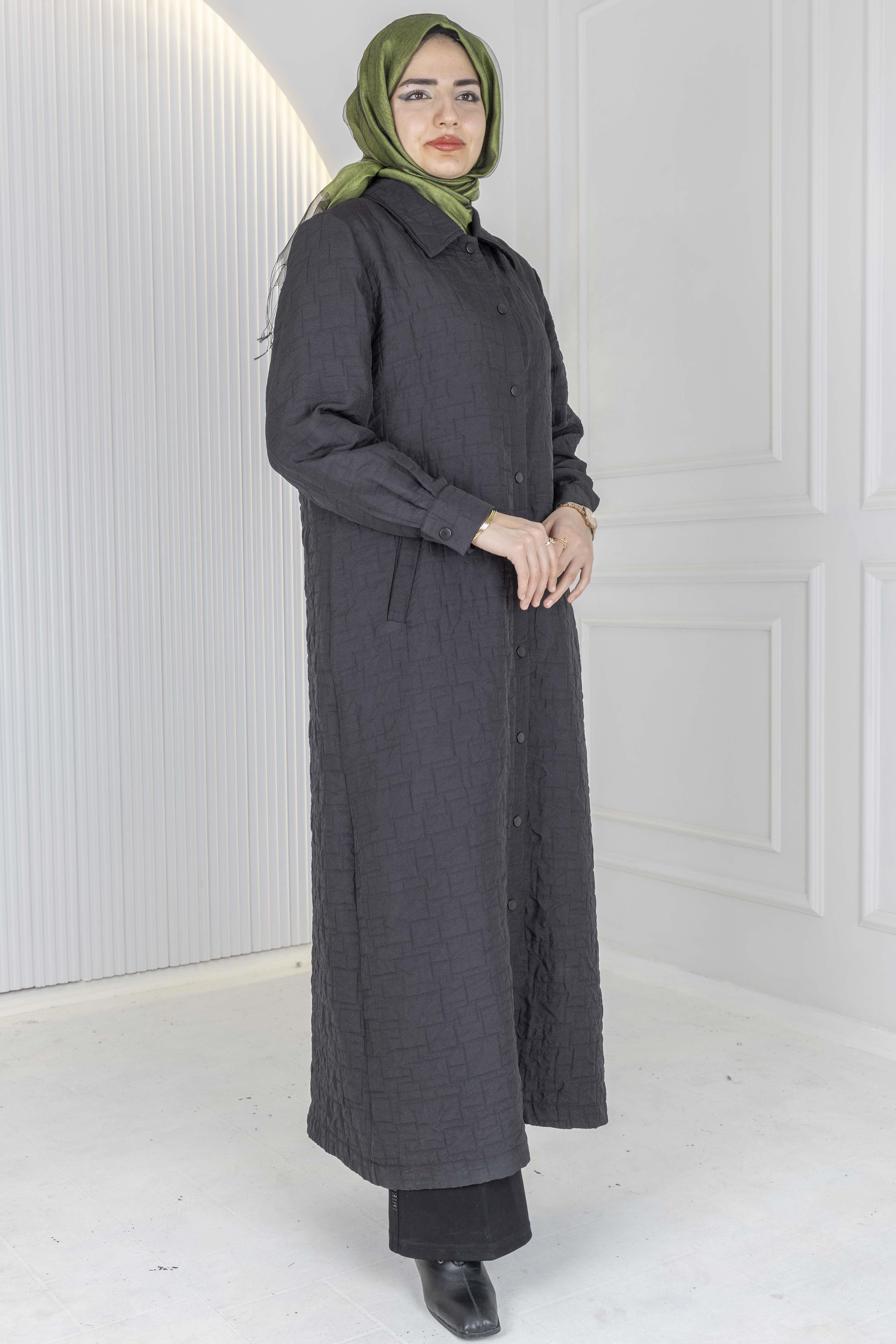 Büyük Beden Çıtçıtlı Kapitone Uzun Ferace Siyah OTW5190