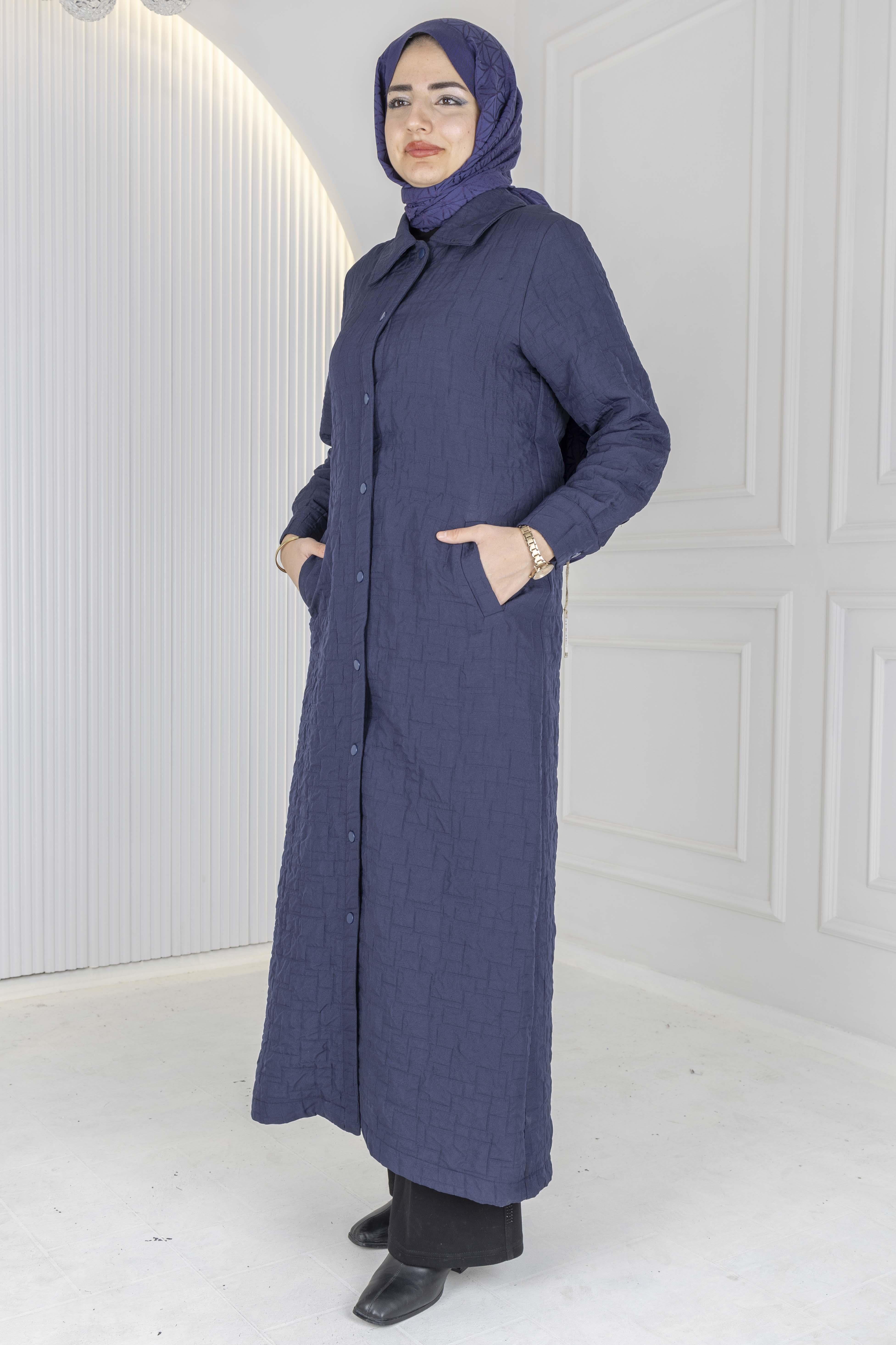 Büyük Beden Çıtçıtlı Kapitone Uzun Ferace Lacivert OTW5190