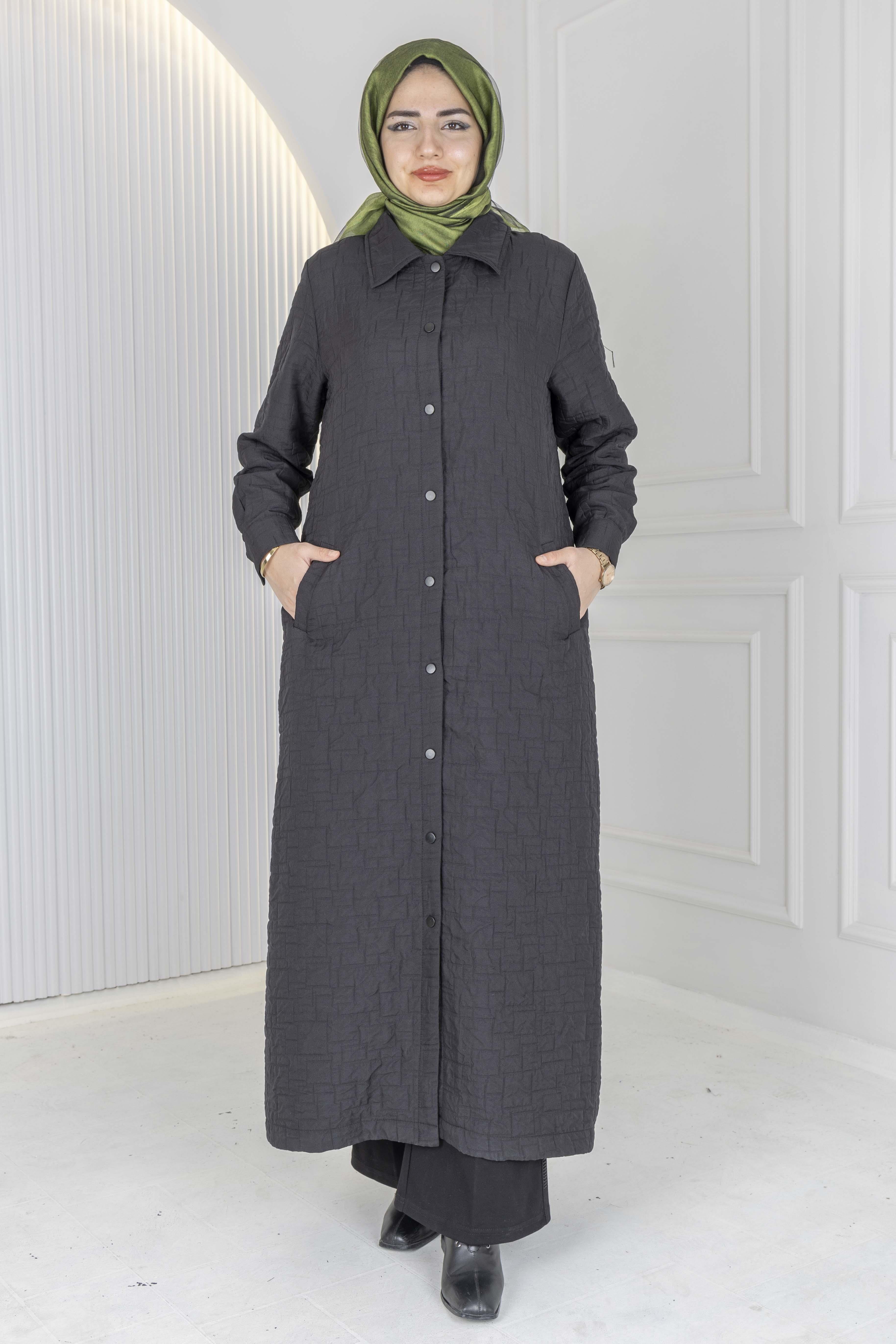 Büyük Beden Çıtçıtlı Kapitone Uzun Ferace Siyah OTW5190