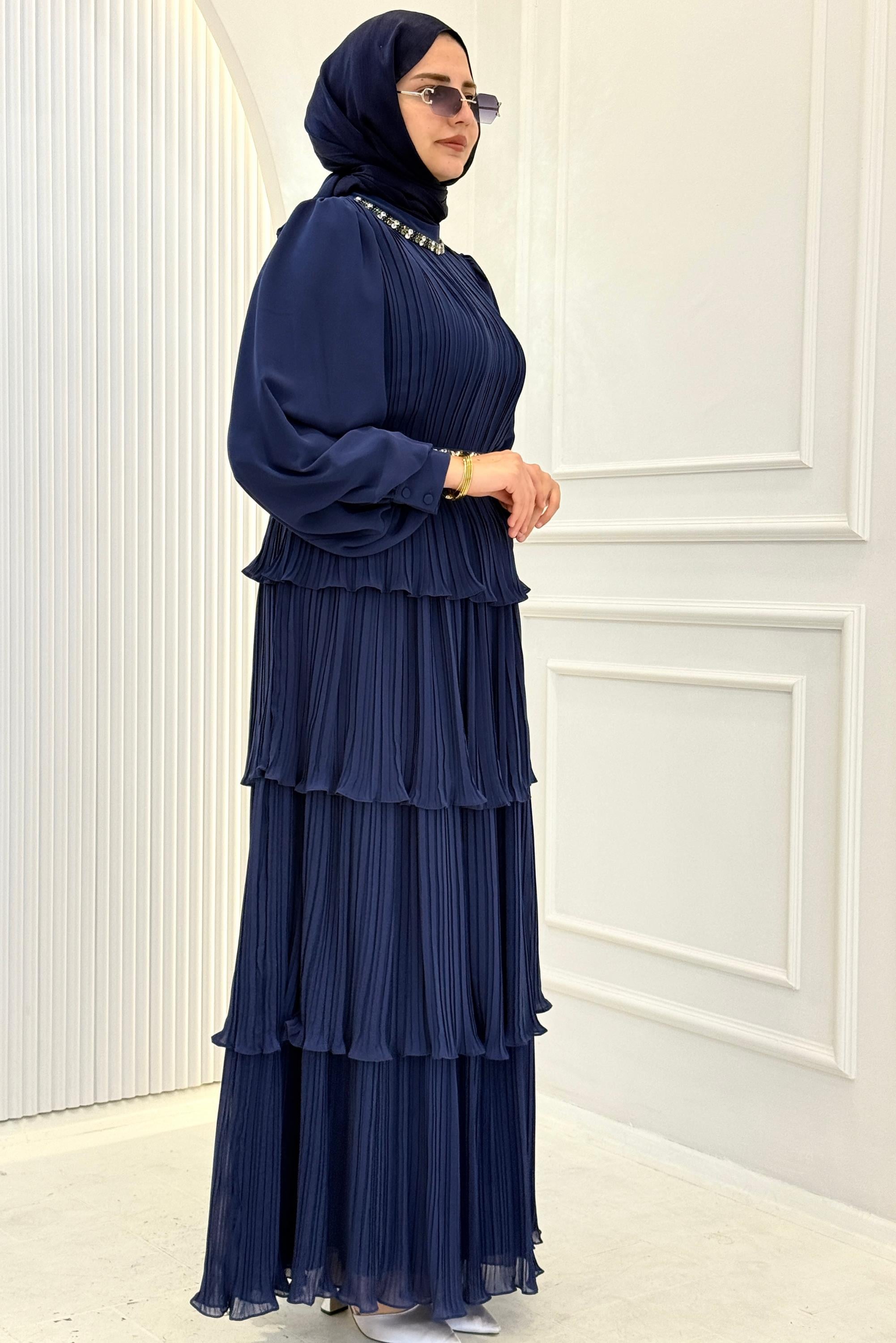 Büyük Beden Kat Kat Piliseli Tesettür Etekli Takım Lacivert OTW45857