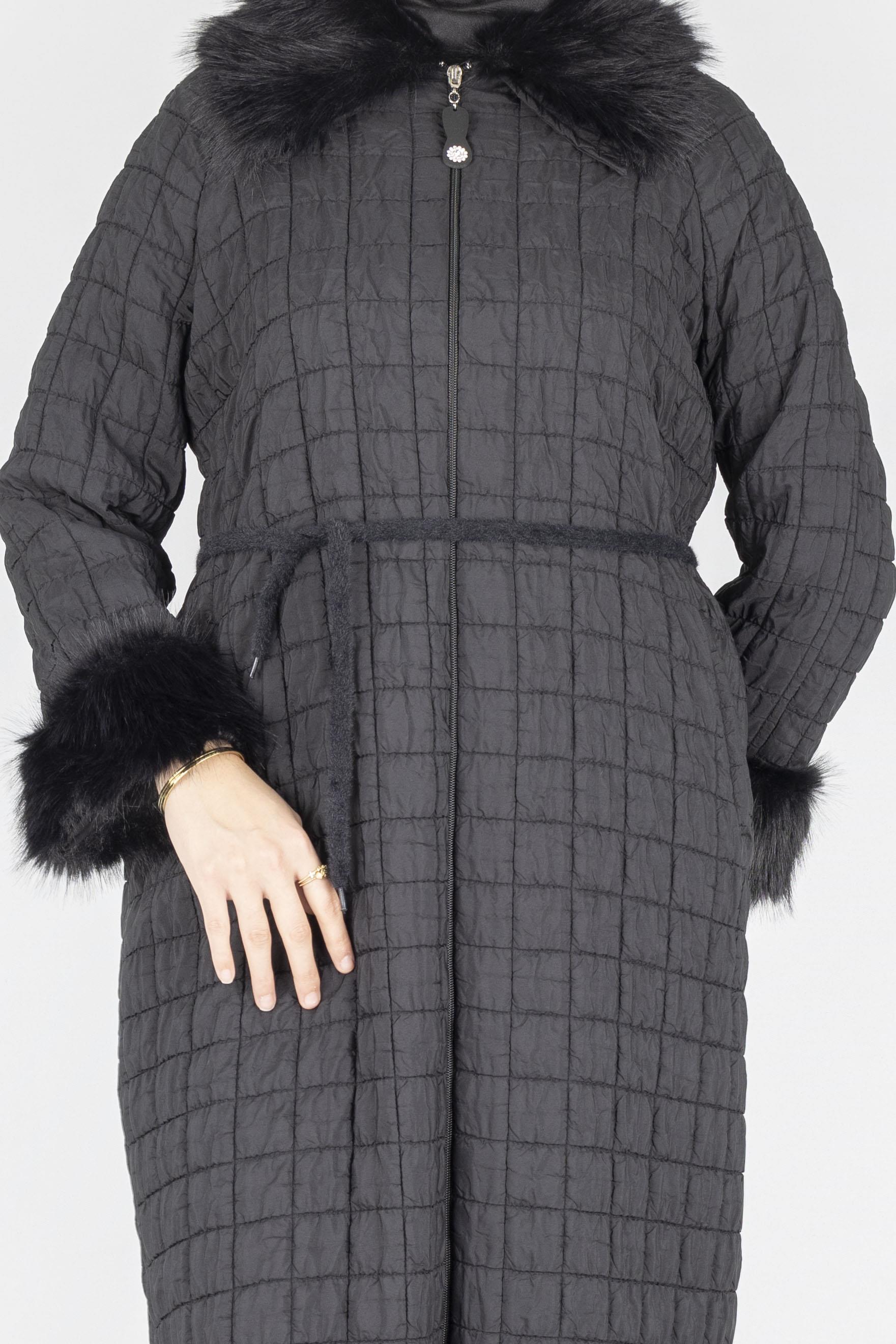 Büyük Beden Kürk Yakalı Kapitone Kışlık Kap Siyah OTW567