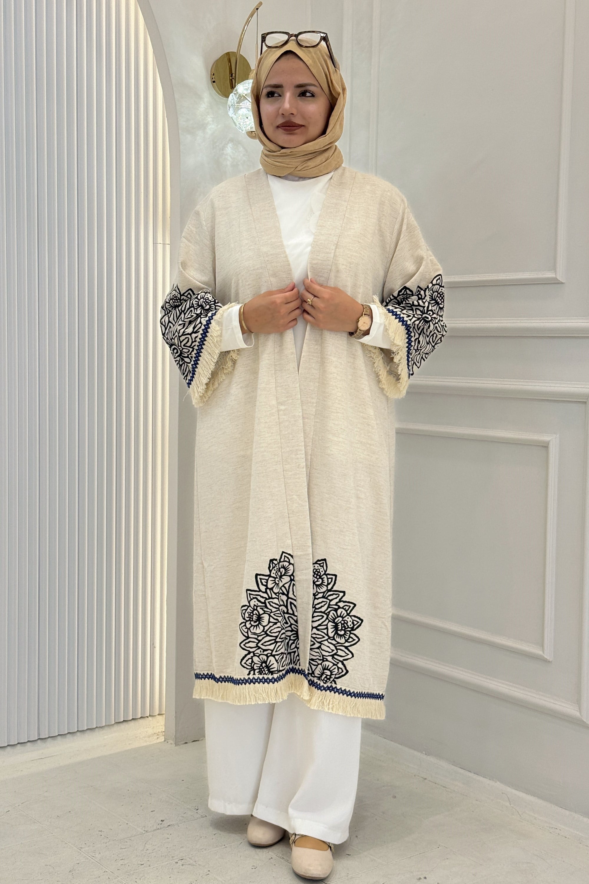 Büyük Beden Püskül Detaylı Kimono Siyah OTW211844