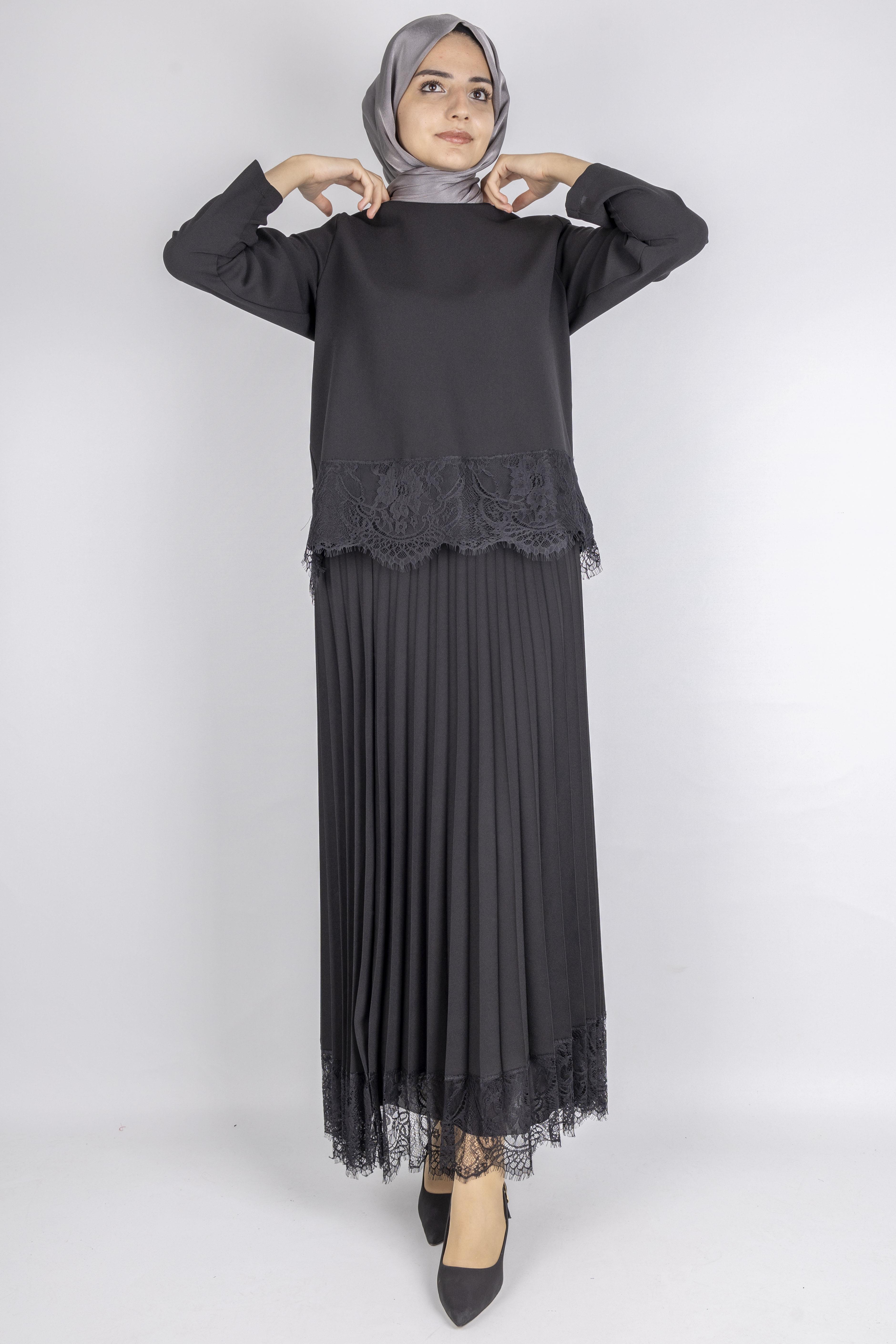 Dantel Detaylı  Krep Bluz Siyah OTW152