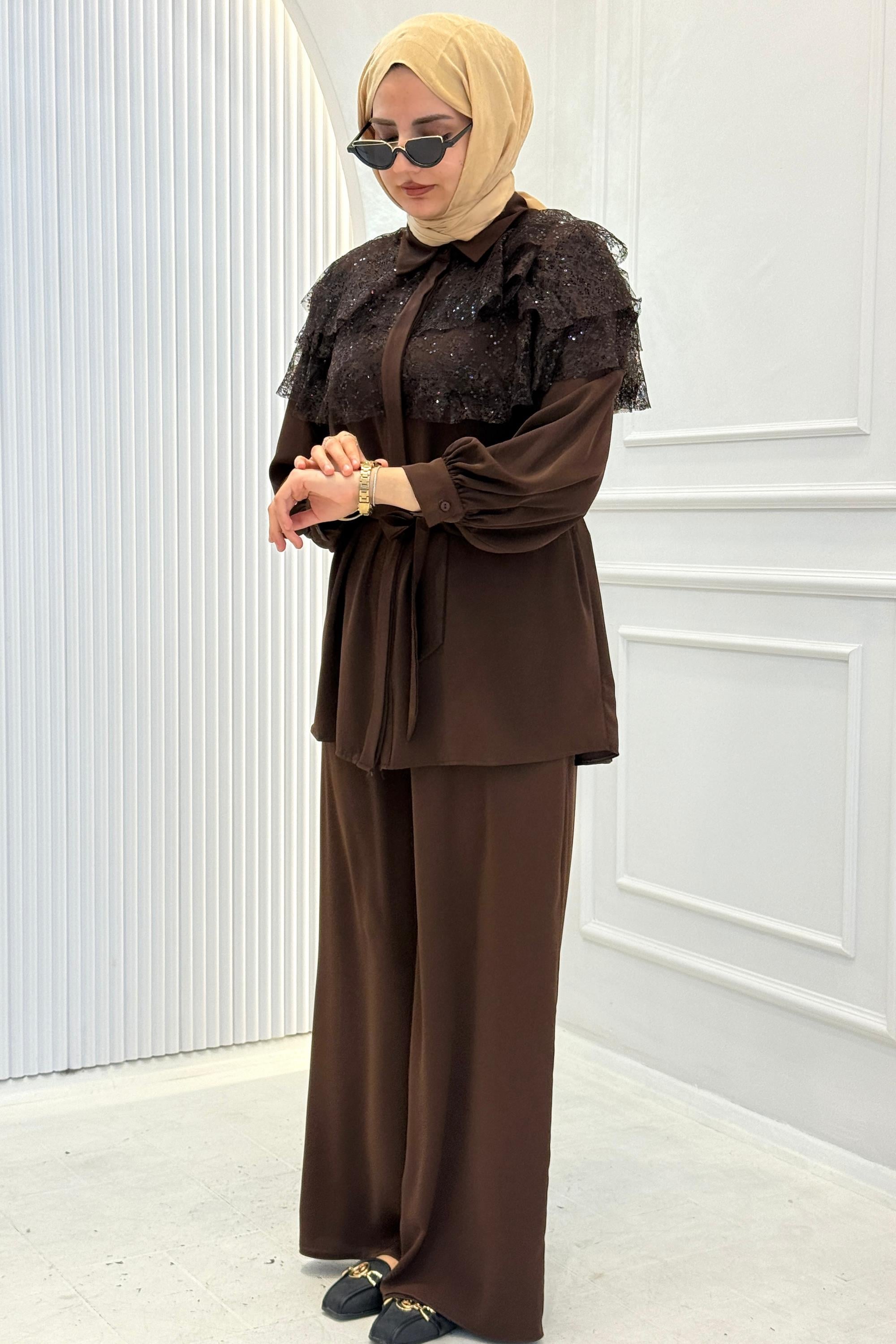 Dantel Payet Detaylı Kemerli Tesettür Takım Kahve OTW8627