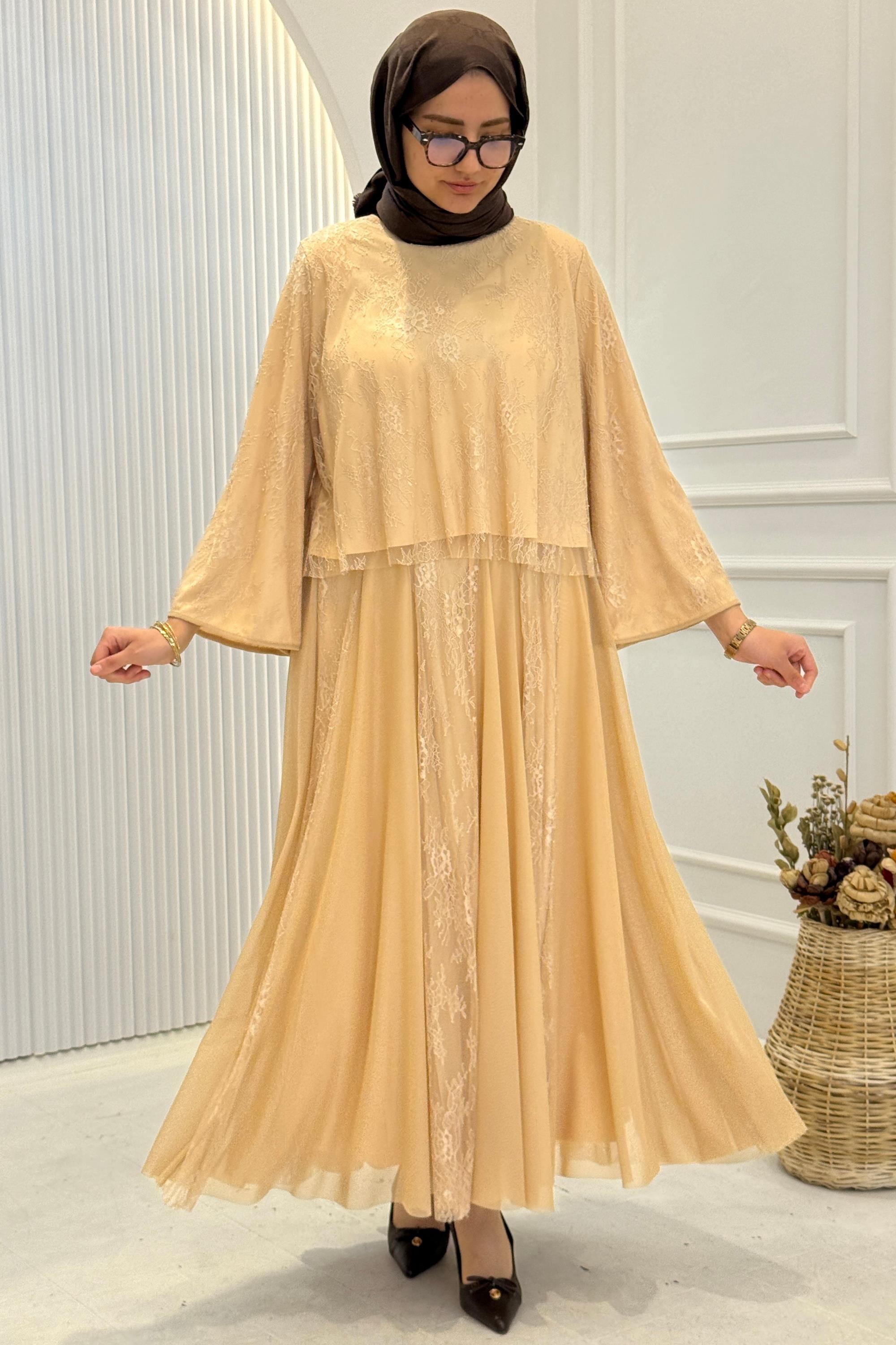 Dantelli Şifon Etekli Tesettür Takım Bej OTW8624