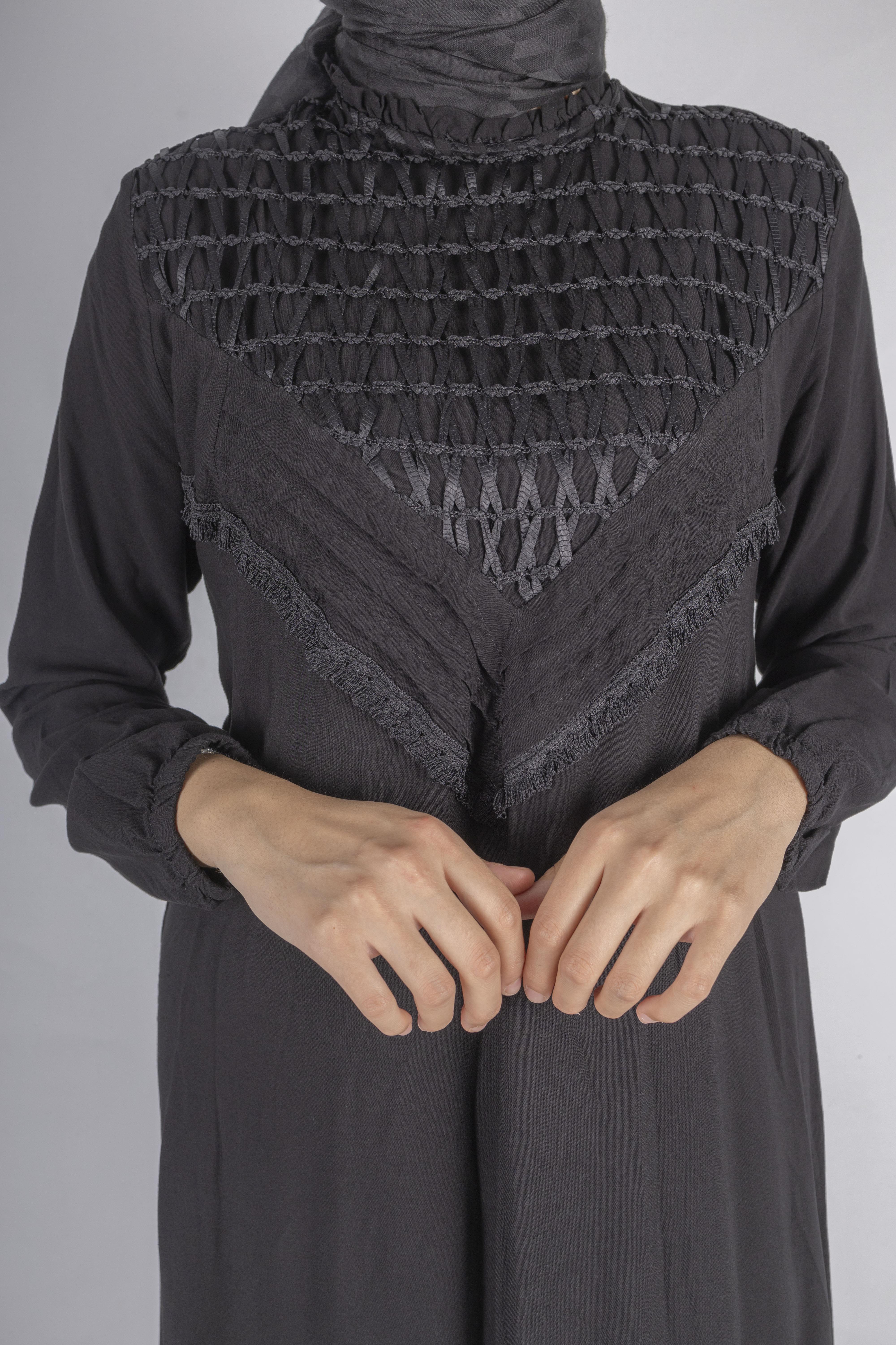 File İşlemeli Göğüs Detaylı Maxi Elbise Siyah OTW562