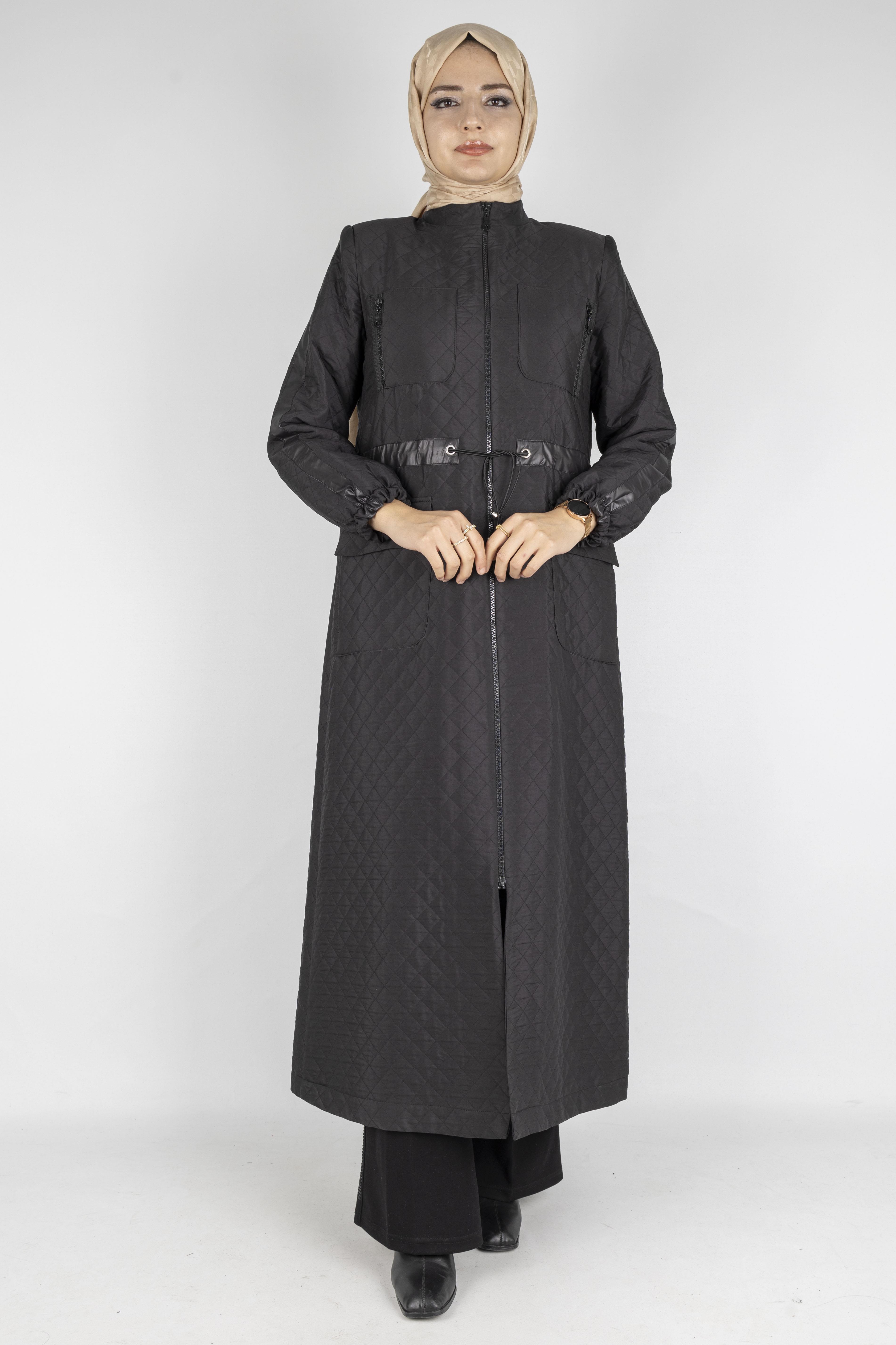 Kapitone Detaylı Paraşüt Kap Siyah OTW36305