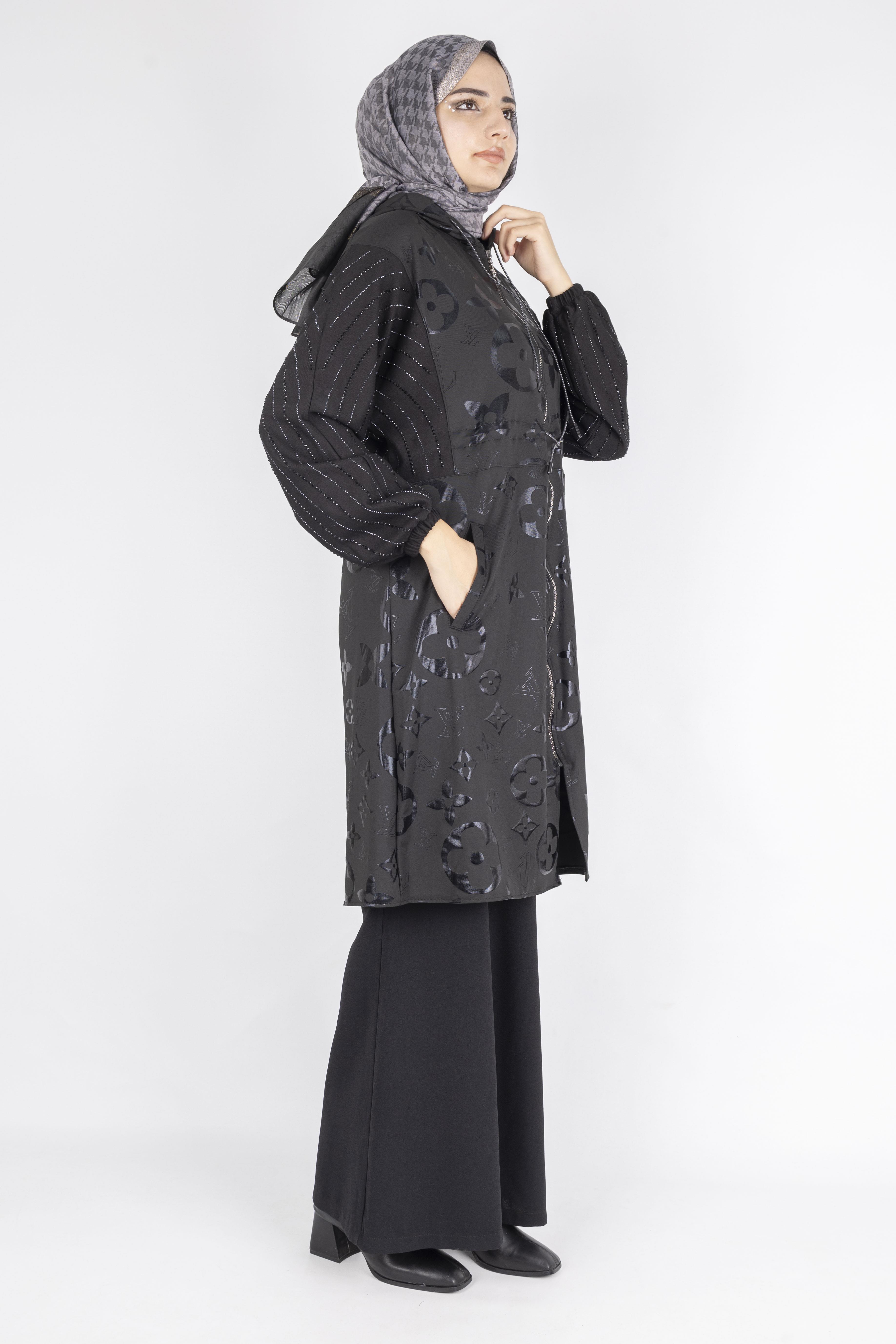 Monogram Çiçek Jakarlı Büzgü Bel Fermuarlı Kap Siyah OTW1002