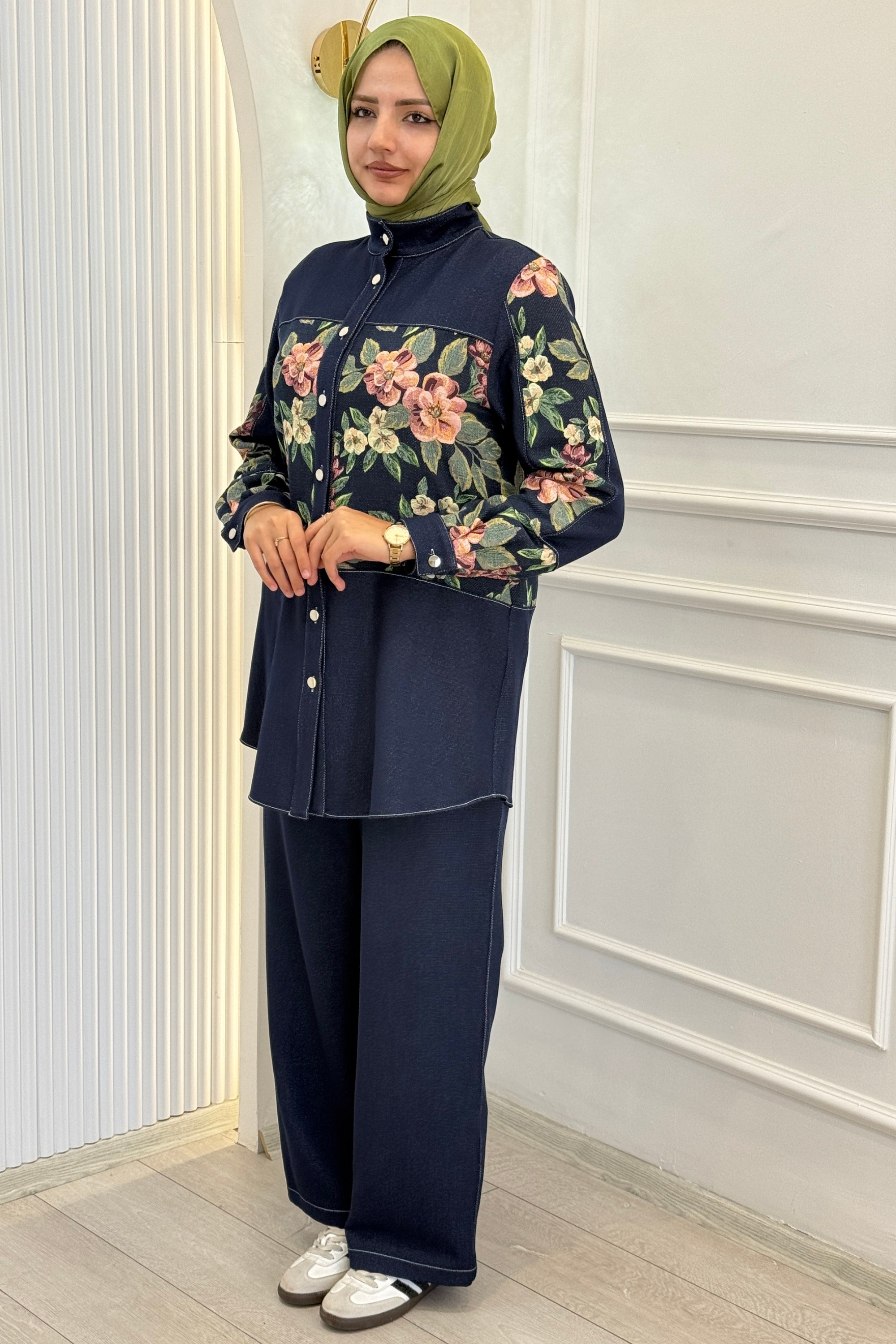 Orhan Store Çiçek Desenli Düğmeli Pantolonlu Takım Lacivert OTW3102