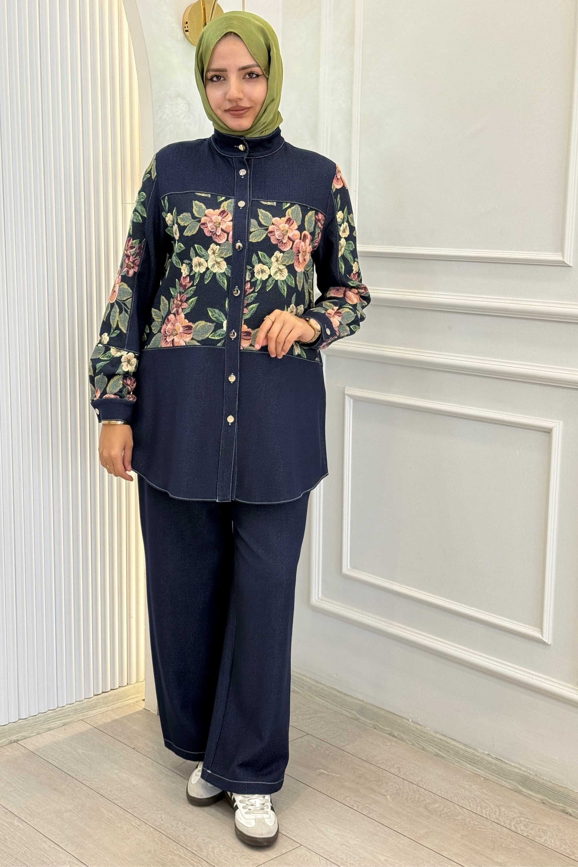 Orhan Store Çiçek Desenli Düğmeli Pantolonlu Takım Lacivert OTW3102