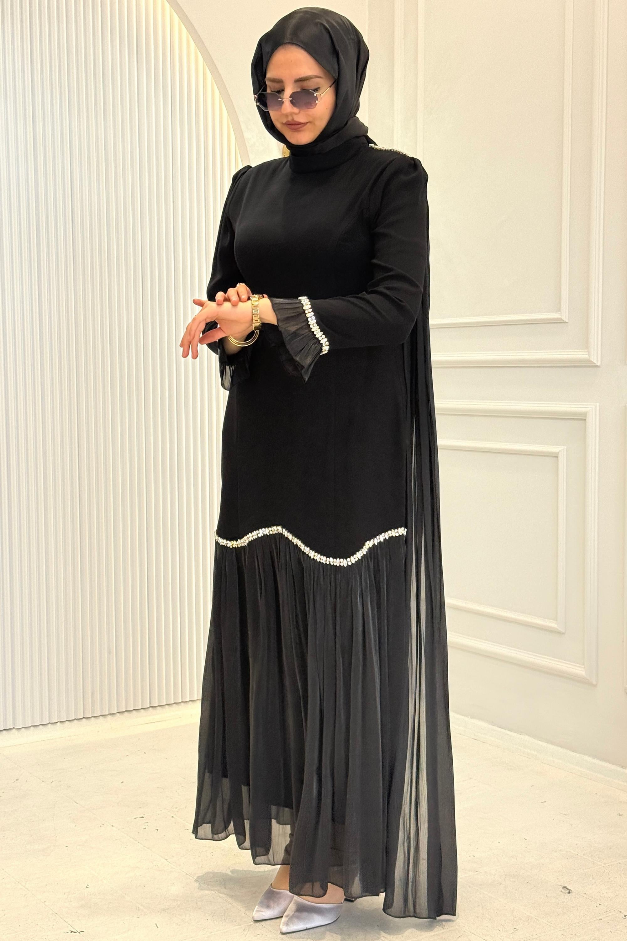 Taş Biyeli Şifon Pileli Janjan Abiye Elbise Siyah OTW4858