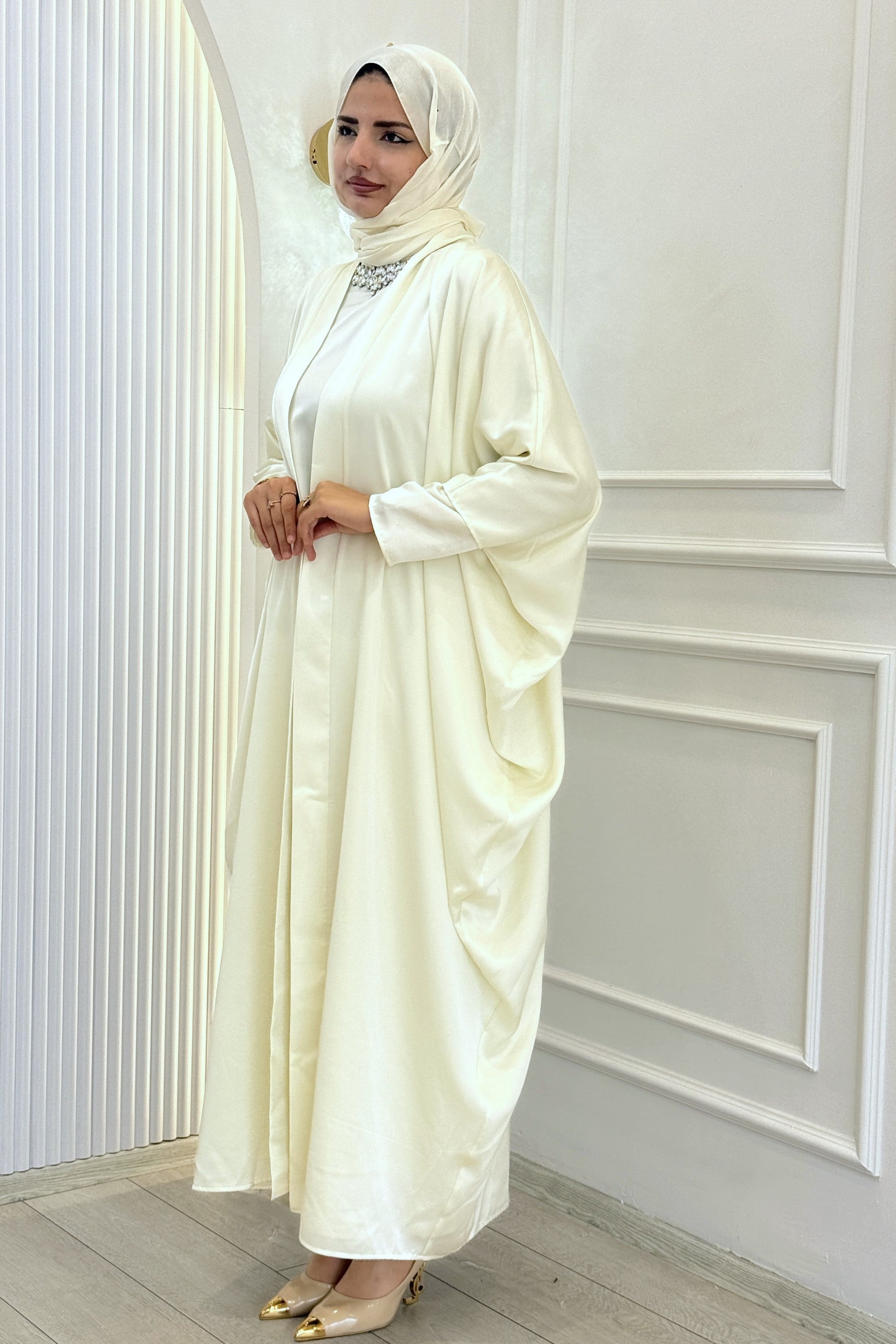 Taş Detaylı İç Elbiseli Tesettür Abaya Takım Ekru OTW9785