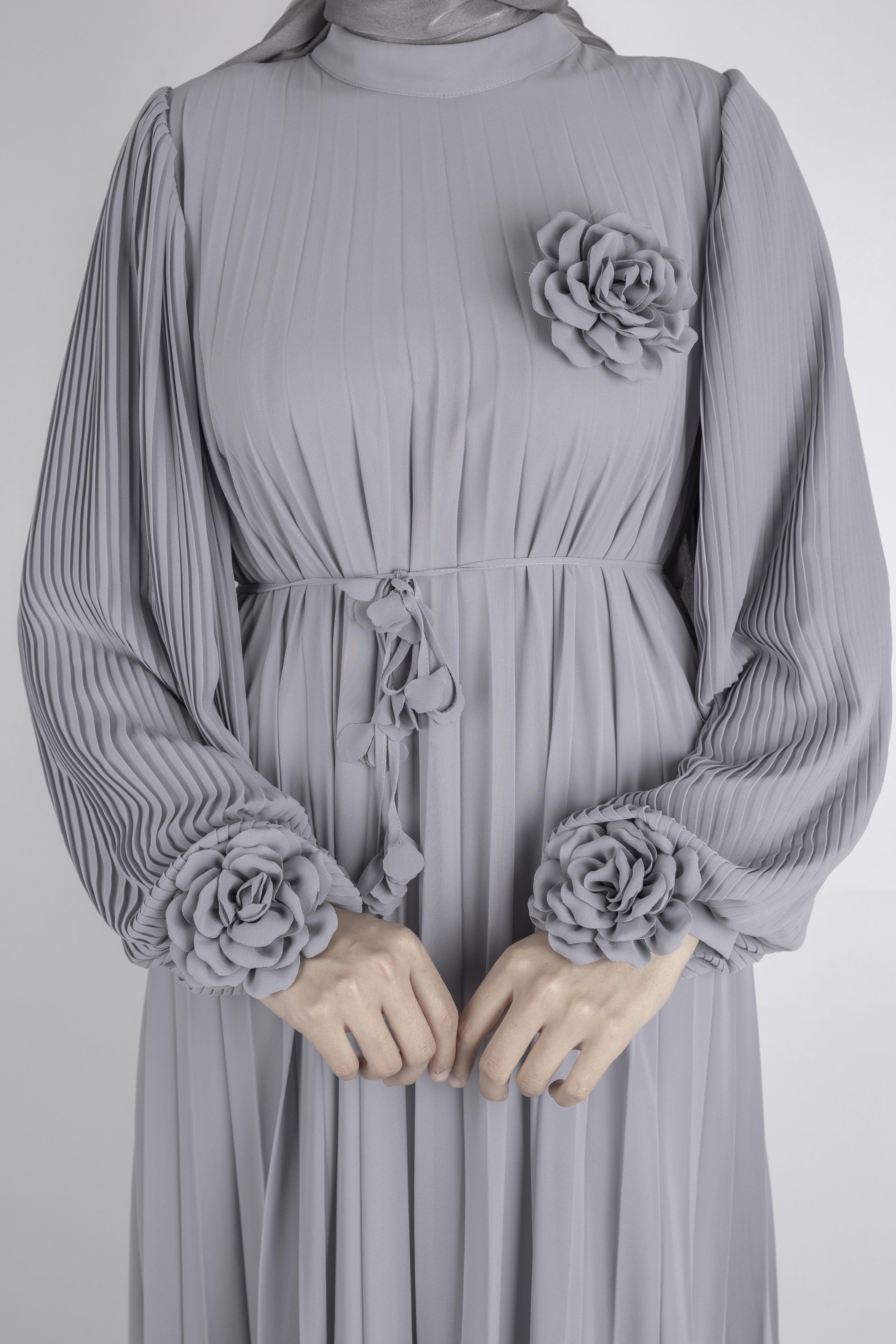 TASARIM BÜYÜK BEDEN  PİLİSELİ ŞİFON ELBİSE Gri OTW44136