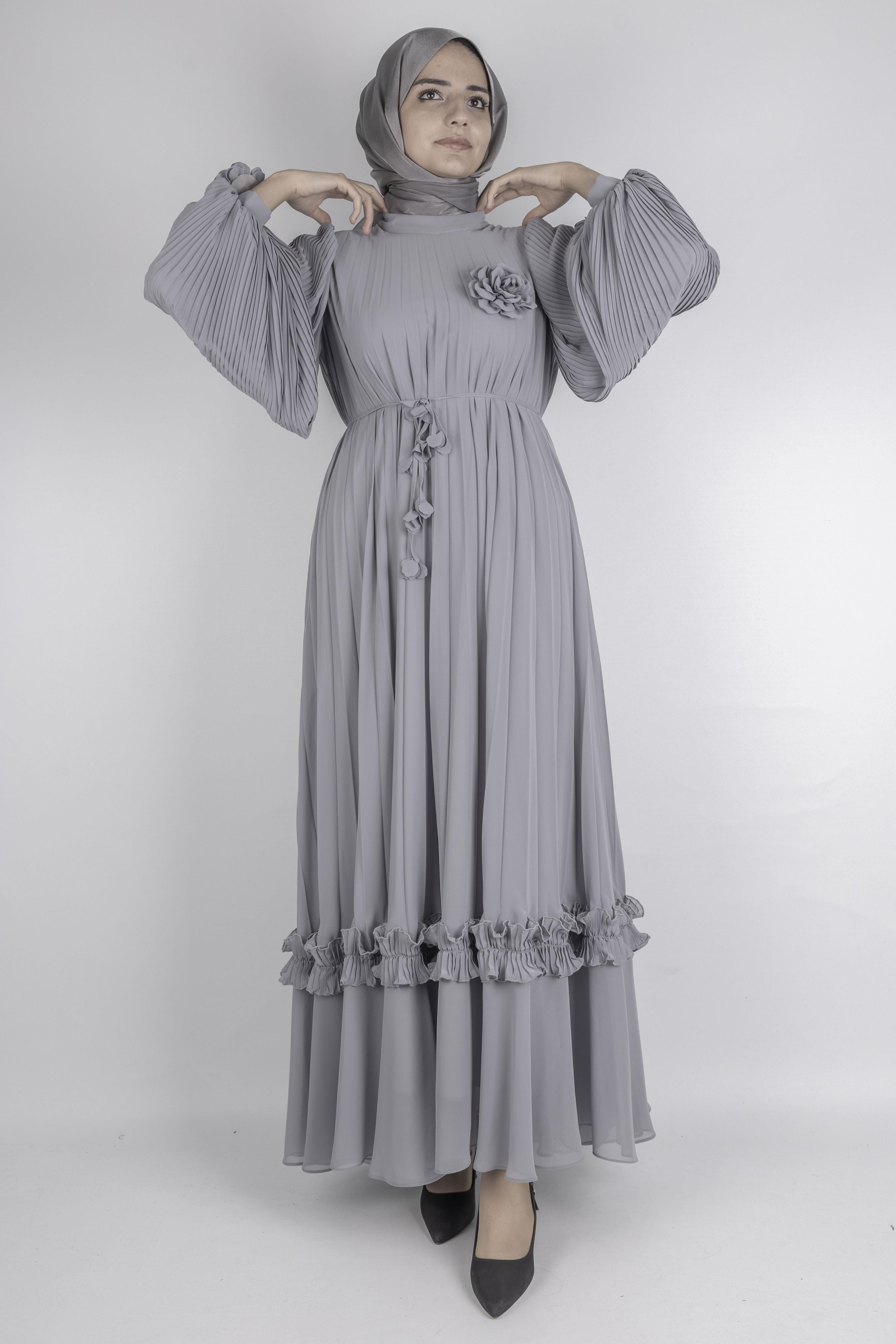 TASARIM BÜYÜK BEDEN  PİLİSELİ ŞİFON ELBİSE Gri OTW44136