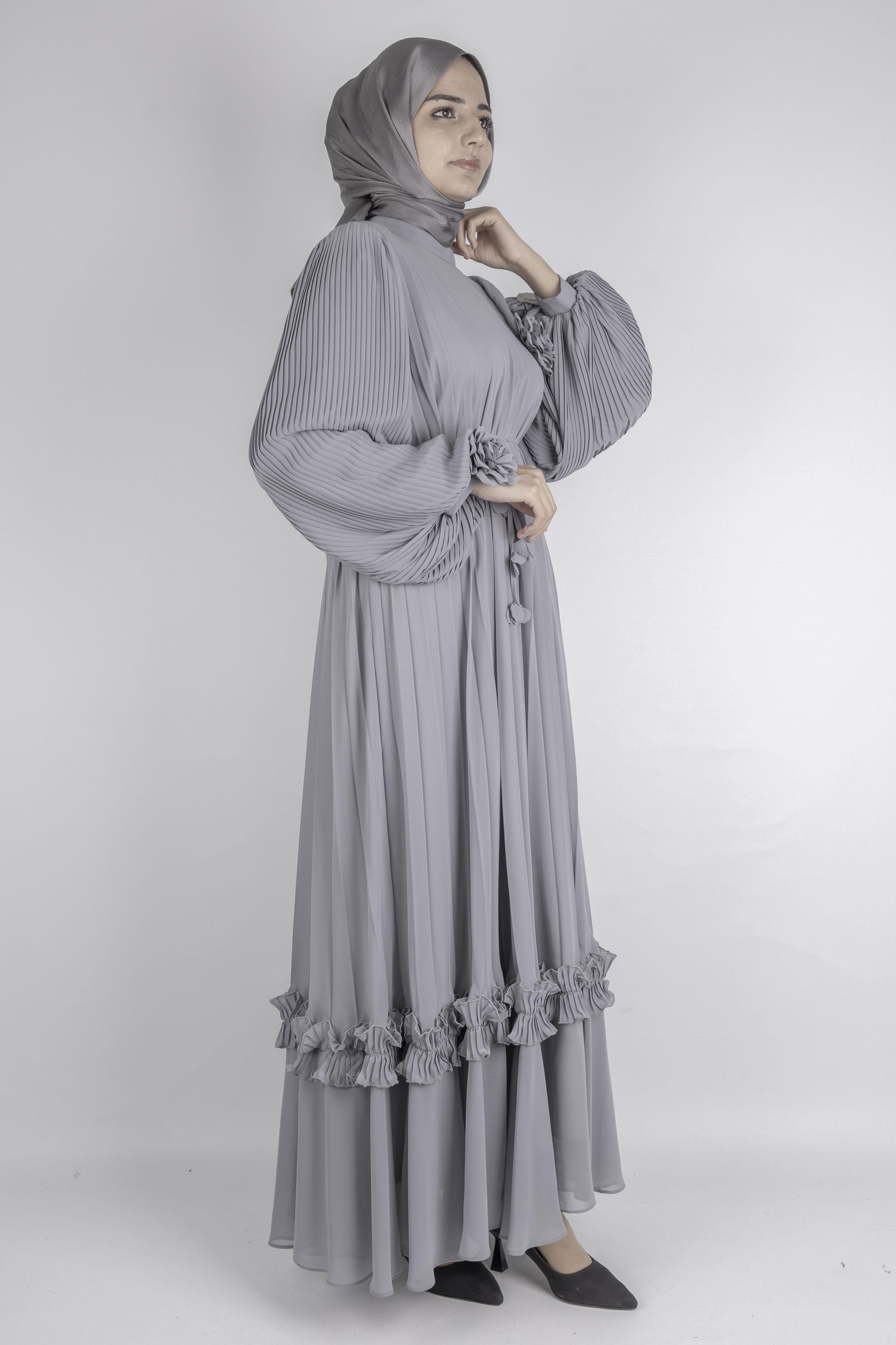 TASARIM BÜYÜK BEDEN  PİLİSELİ ŞİFON ELBİSE Gri OTW44136