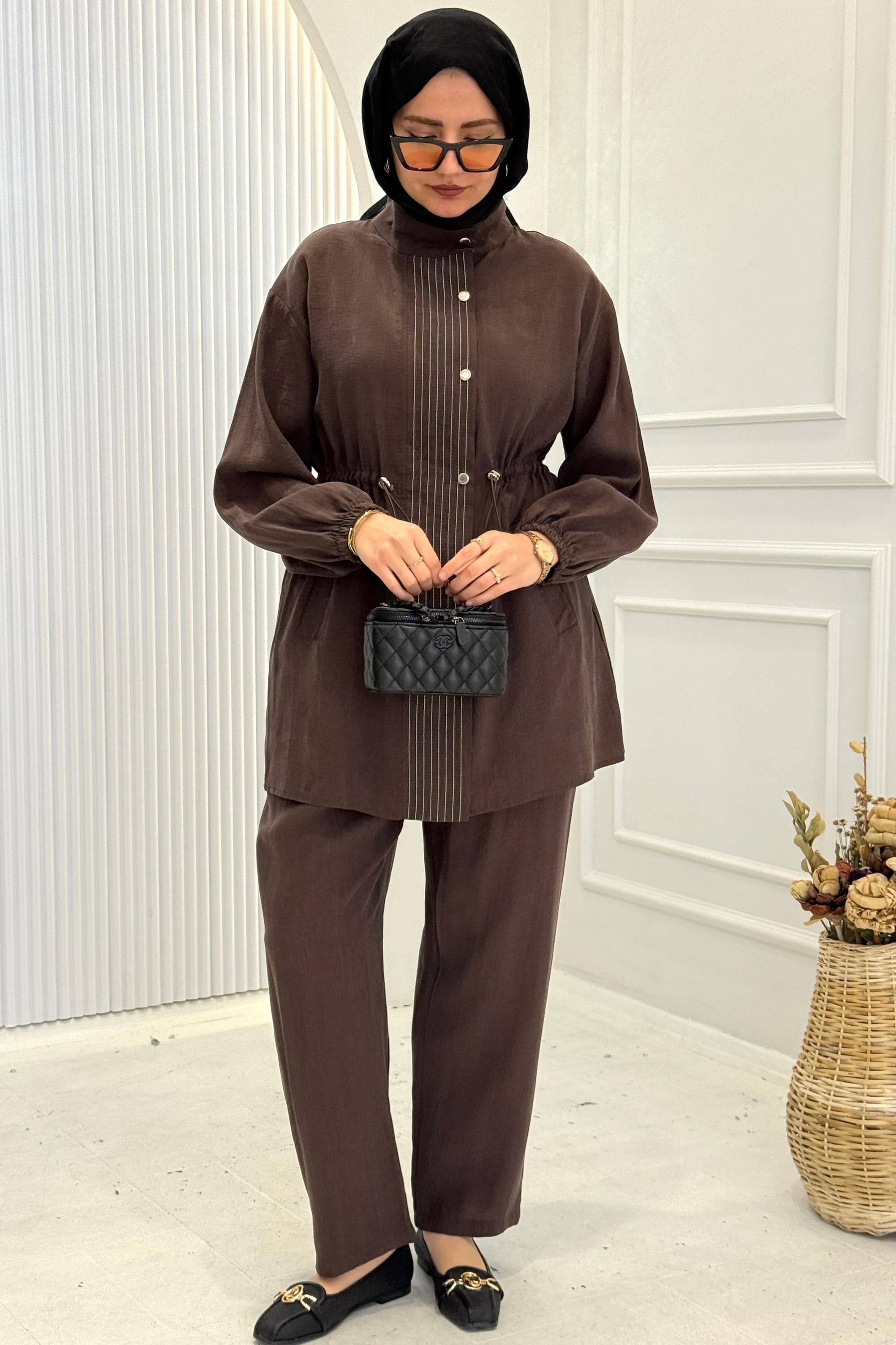 Tensel Kumaş Çizgi Detaylı Tesettür Takım Kahve OTW8609