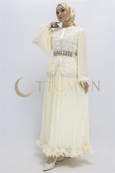 3D Gül Desenli Taş Detaylı Kuşaklı Pliseli Abiye Takım  Ekru OTW44908