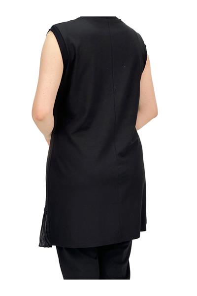 Büyük Beden Piliseli Kolsuz İçlik Siyah OTW876