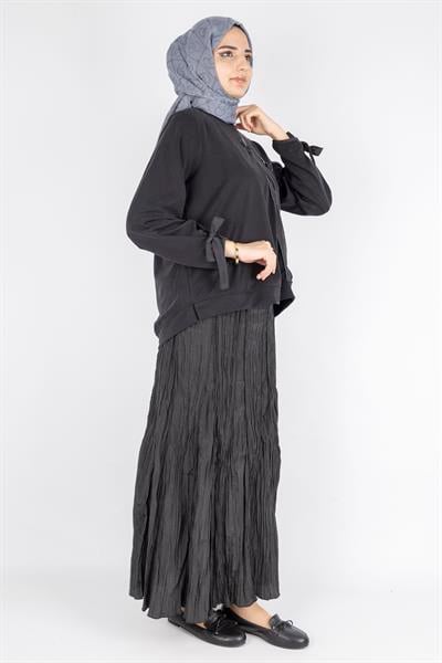 Aplike Detaylı Üst  Pileli Crinkle Etek Takımı Siyah OTW5959