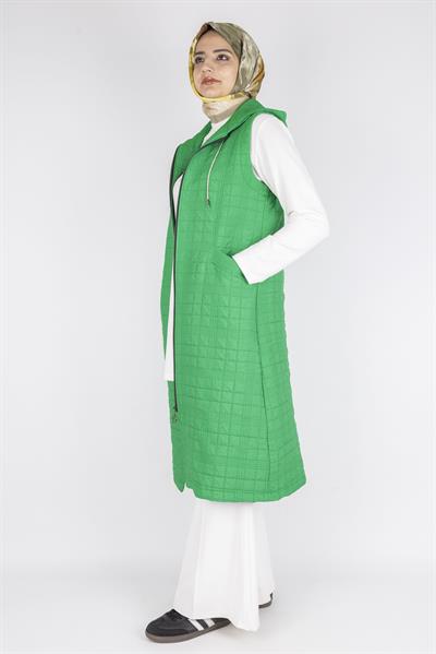 Ayarlanabilir İpli Kapüşonlu Dik Yaka Kapitone Yelek Benetton OTW4029