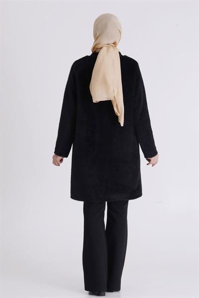 Behrem Kürk Dokulu Düğme Detaylı Tesettür Kap Siyah OTW25142