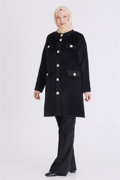 Behrem Kürk Dokulu Düğme Detaylı Tesettür Kap Siyah OTW25142