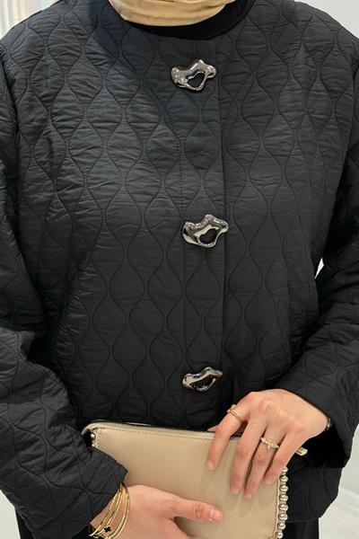 Büyük Beden Düğme Detaylı Kapitone Ceket Siyah OTW9510