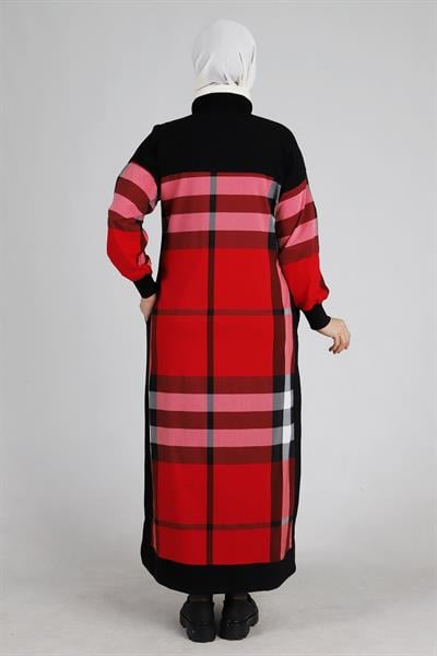 Büyük Beden Ekoseli Düğmeli Ferace Siyah-Kırmızı OTW28053