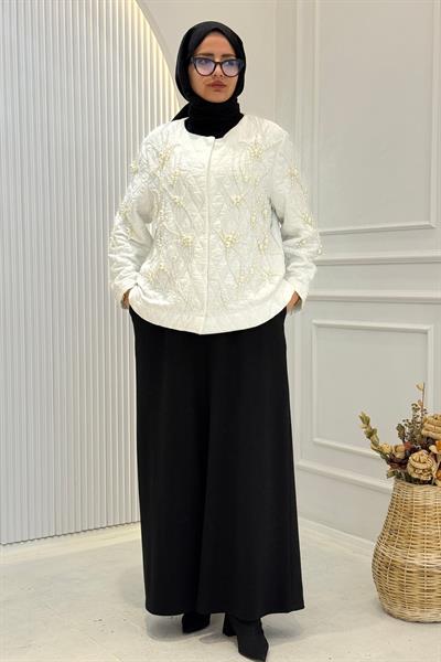Büyük Beden İnci Detaylı Kapitone Ceket Beyaz OTW9513